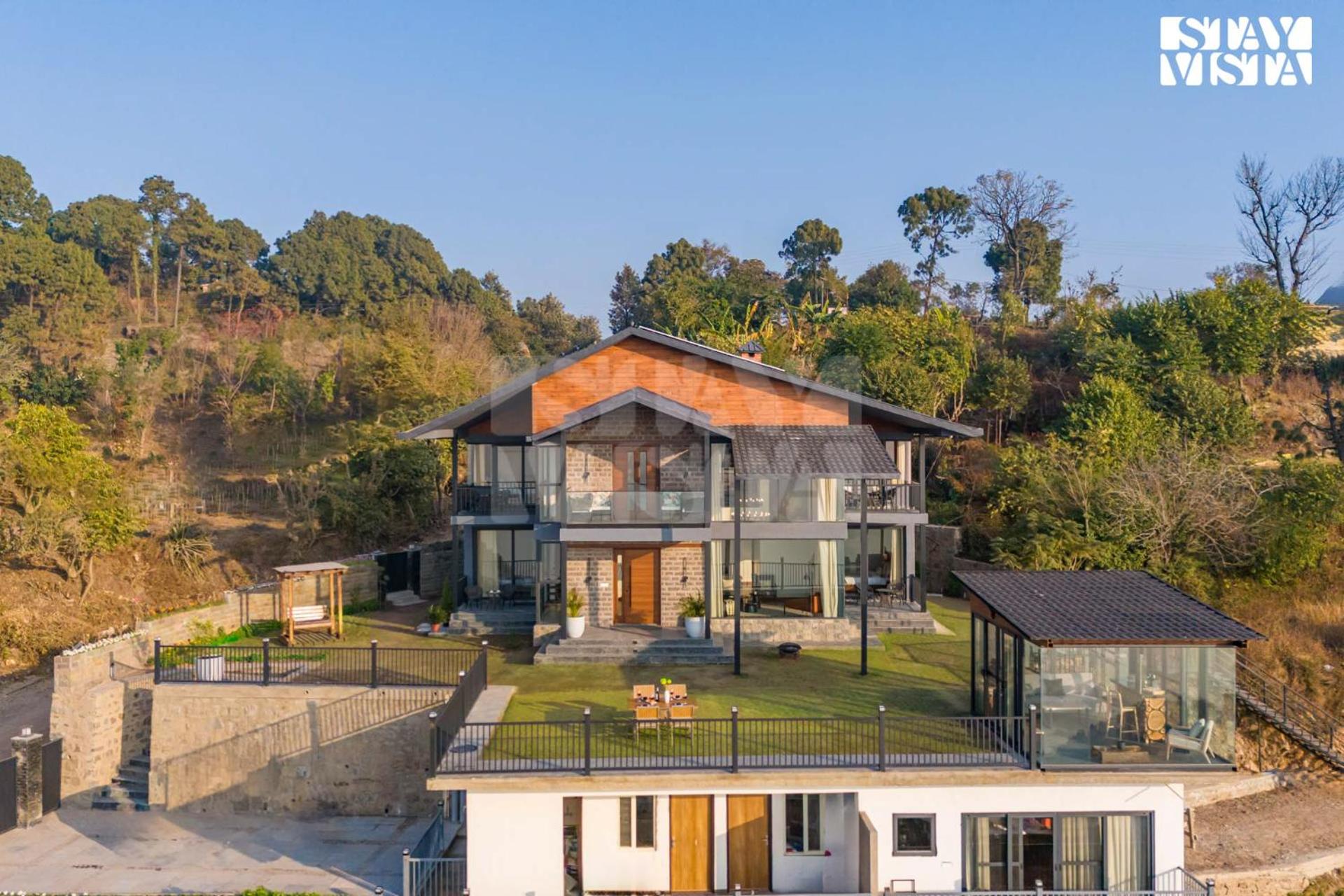 StayVista at Savara with Heated Infinity Pool and Jacuzzi