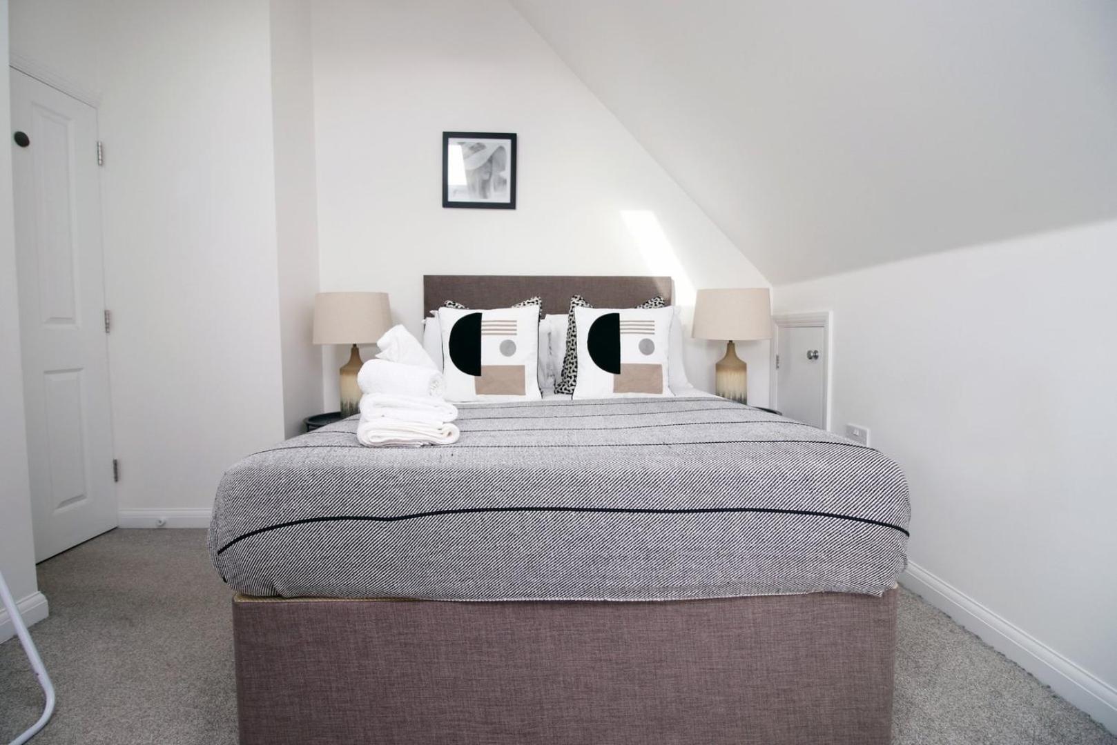 Mayville Avenue Bristol (1 BR with Free parking) view 3