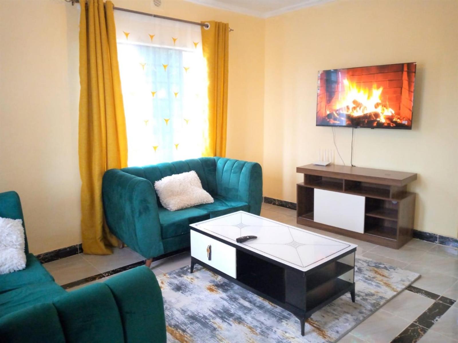 Roma Stays- Modern and stylish Two-bedroom apartment in Busia (near Weighbridge) view 2