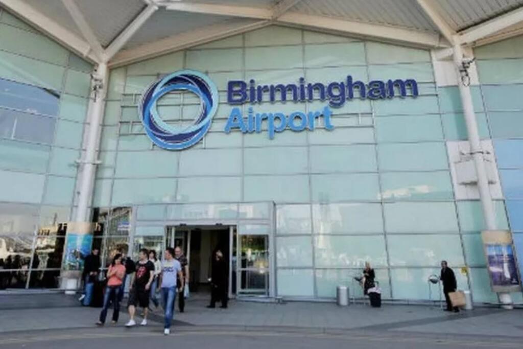Woodlawn's Vibrancy: 3 Min To Birmingham Airport view 4