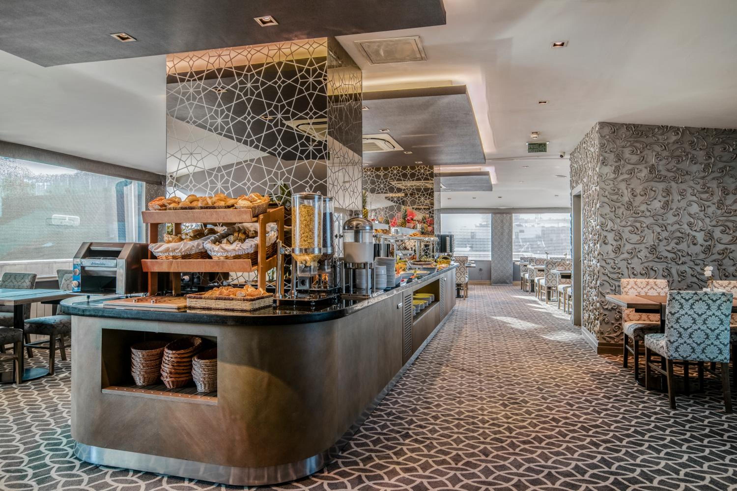 Grand Beyazit Hotel Old City - Image 11