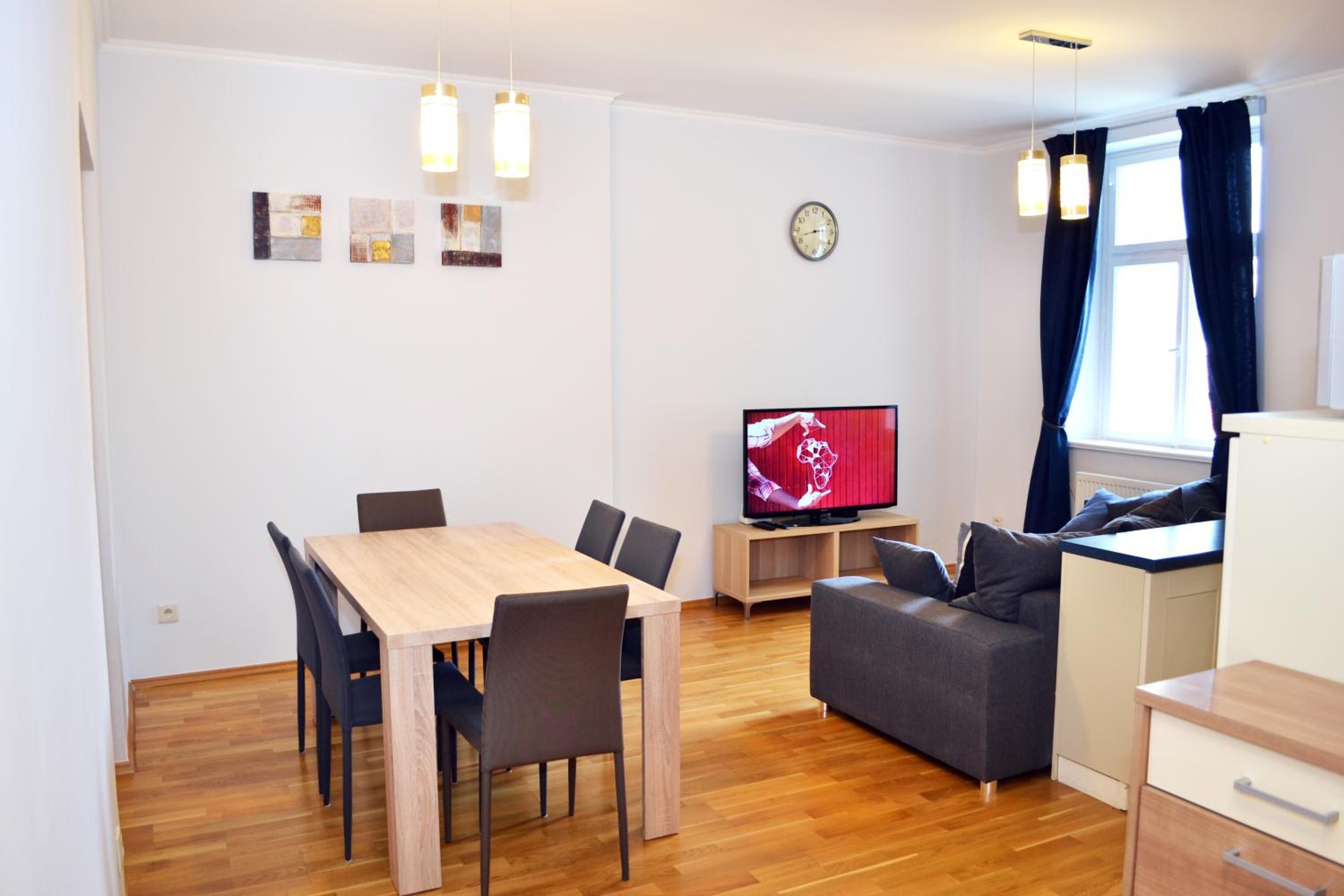 Riverside Ruterra Apartment