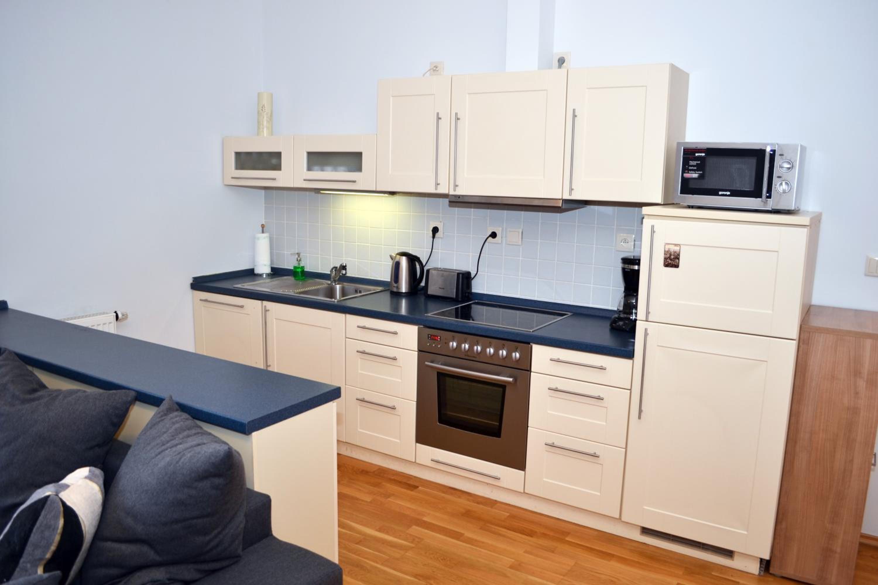 Riverside Ruterra Apartment