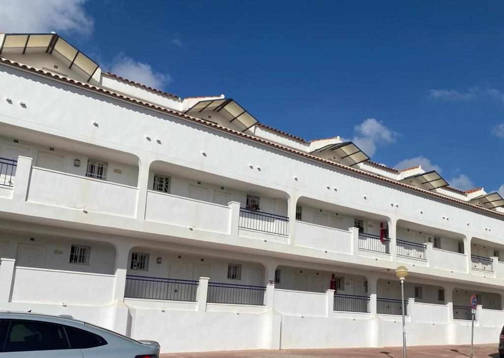 Acogedor apartamento con piscina en Benalmádena.