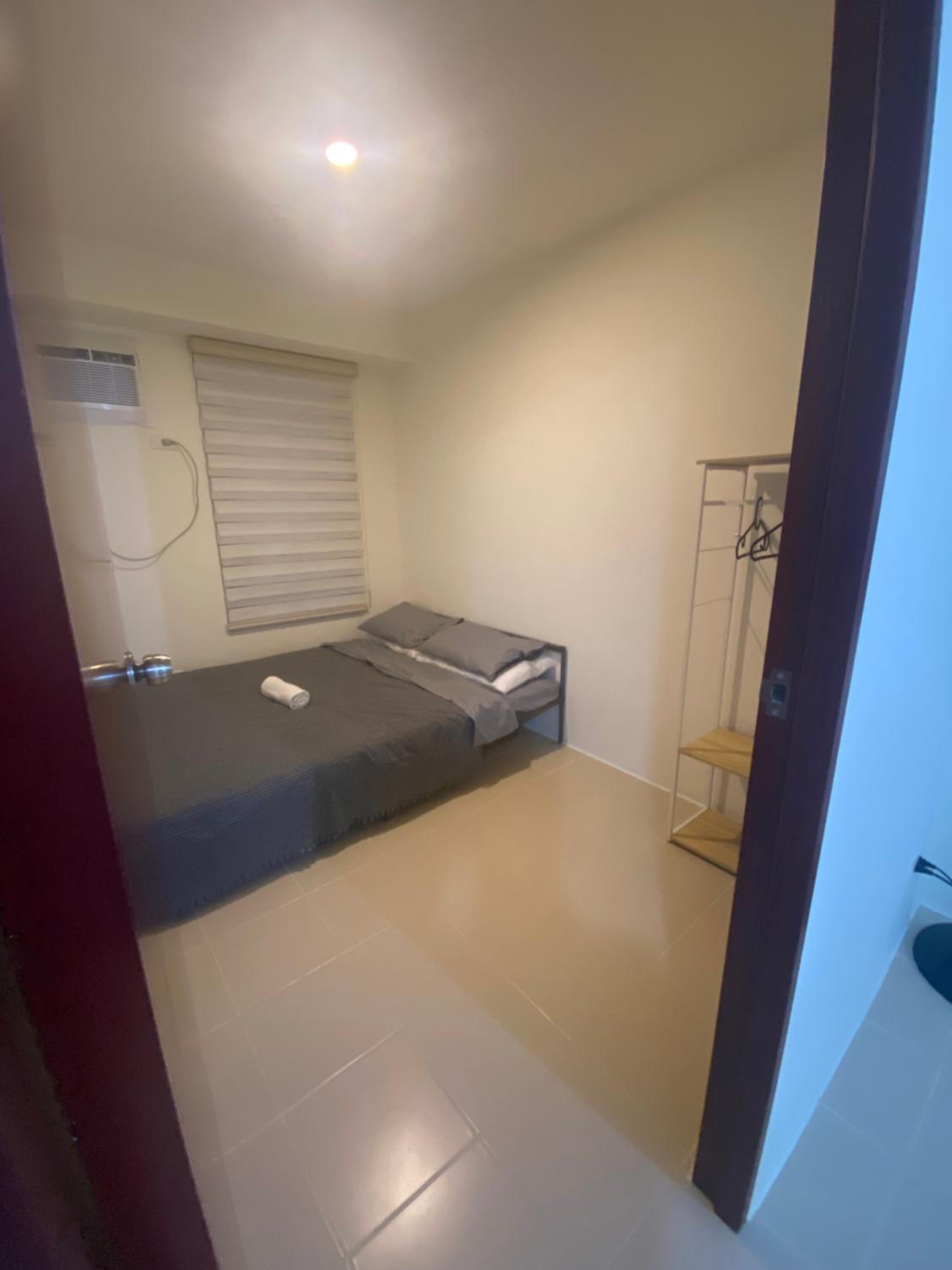 Cozy 2-BR in UDH, Manila view 2