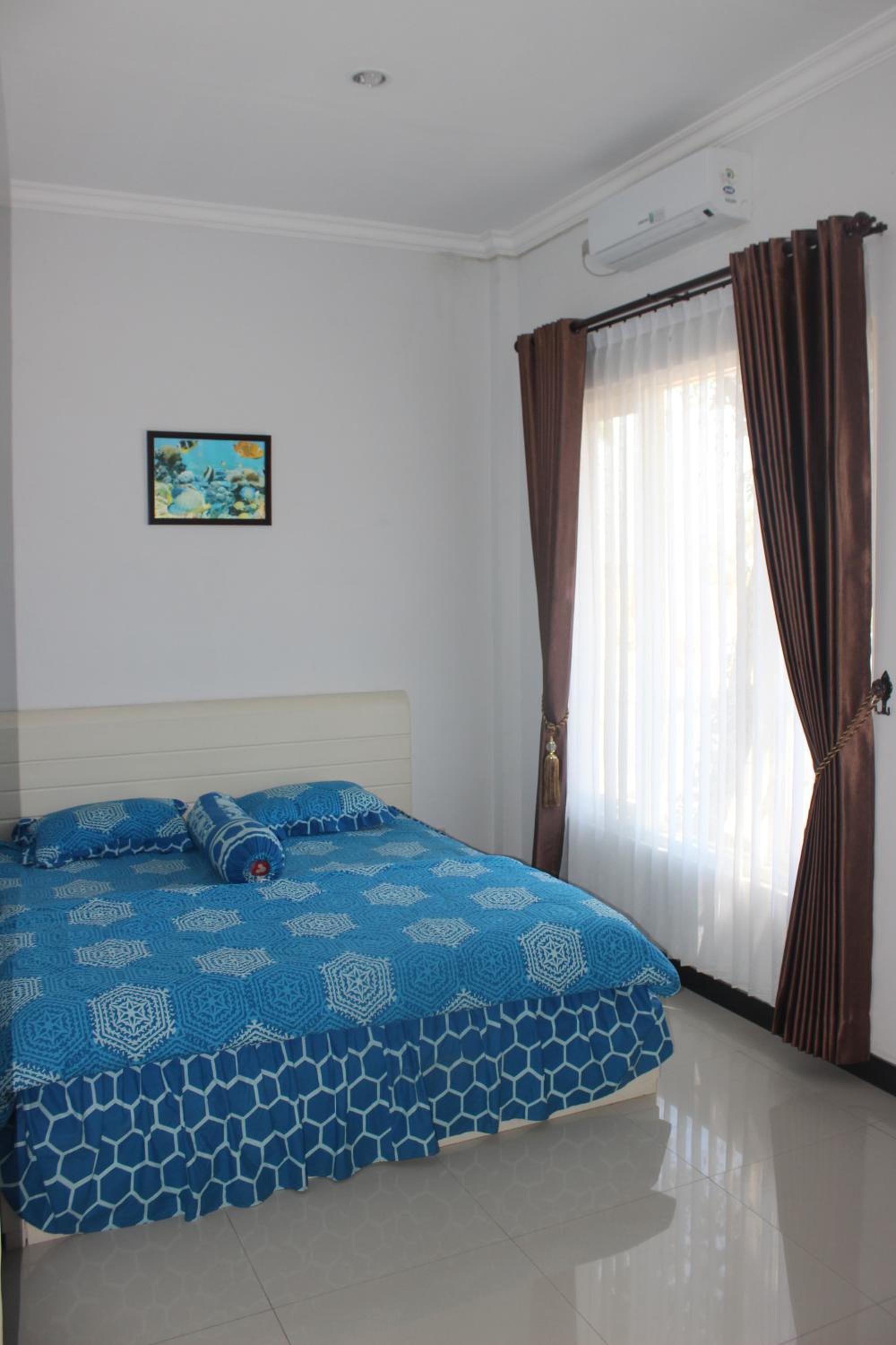 Lutjanus Guest House