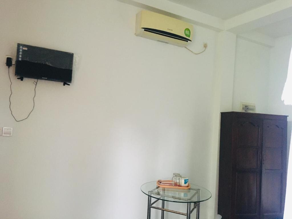 Pineapple inn view 2
