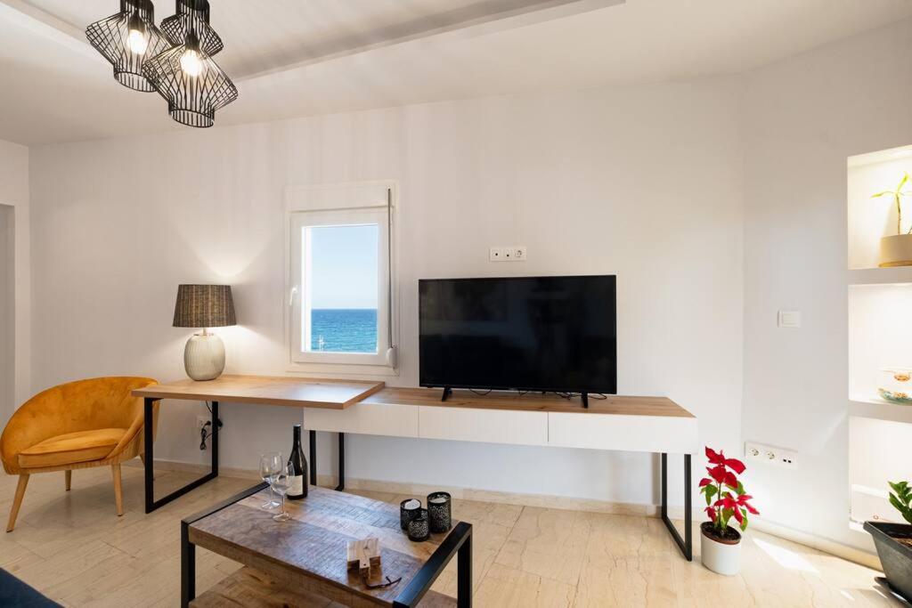 Urban Luxury Suite - Heraklion city center photo 5