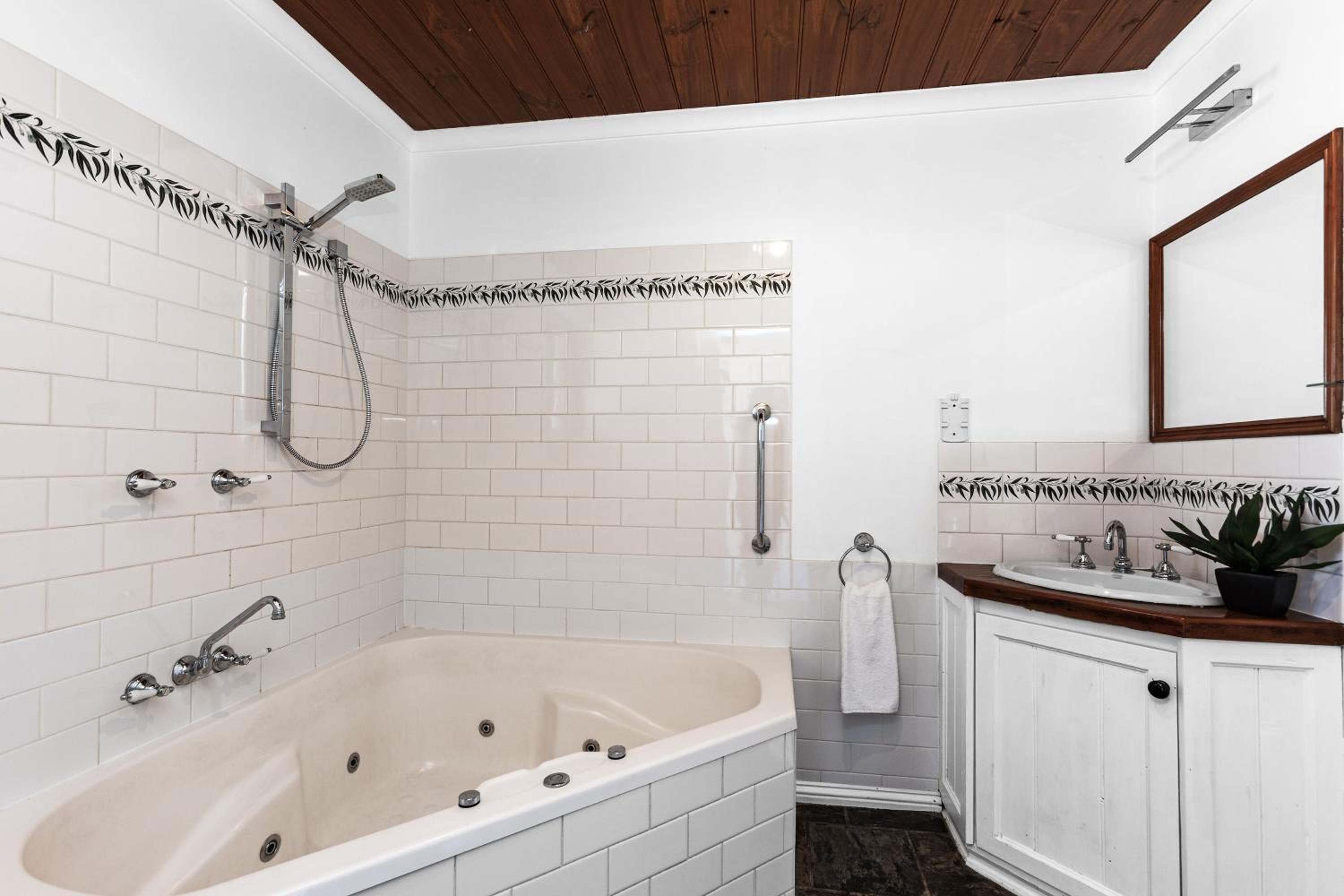 Apollo Bay Cottages- Sugarloaf