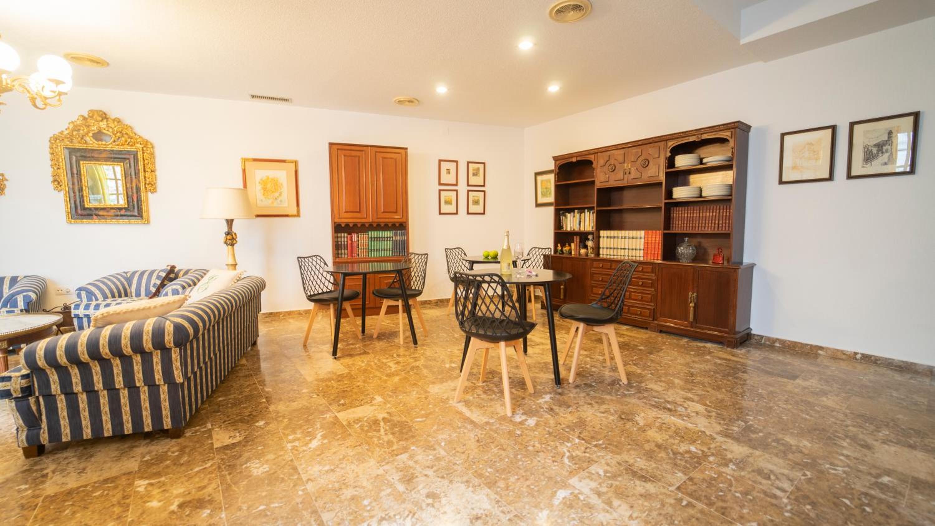 lounge