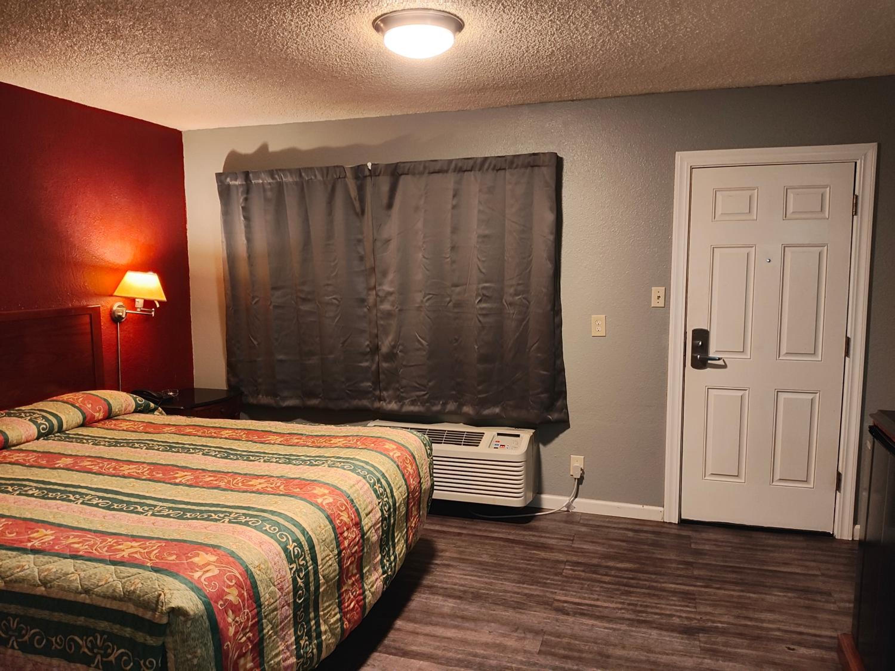 Economy Inn Richmond view 4