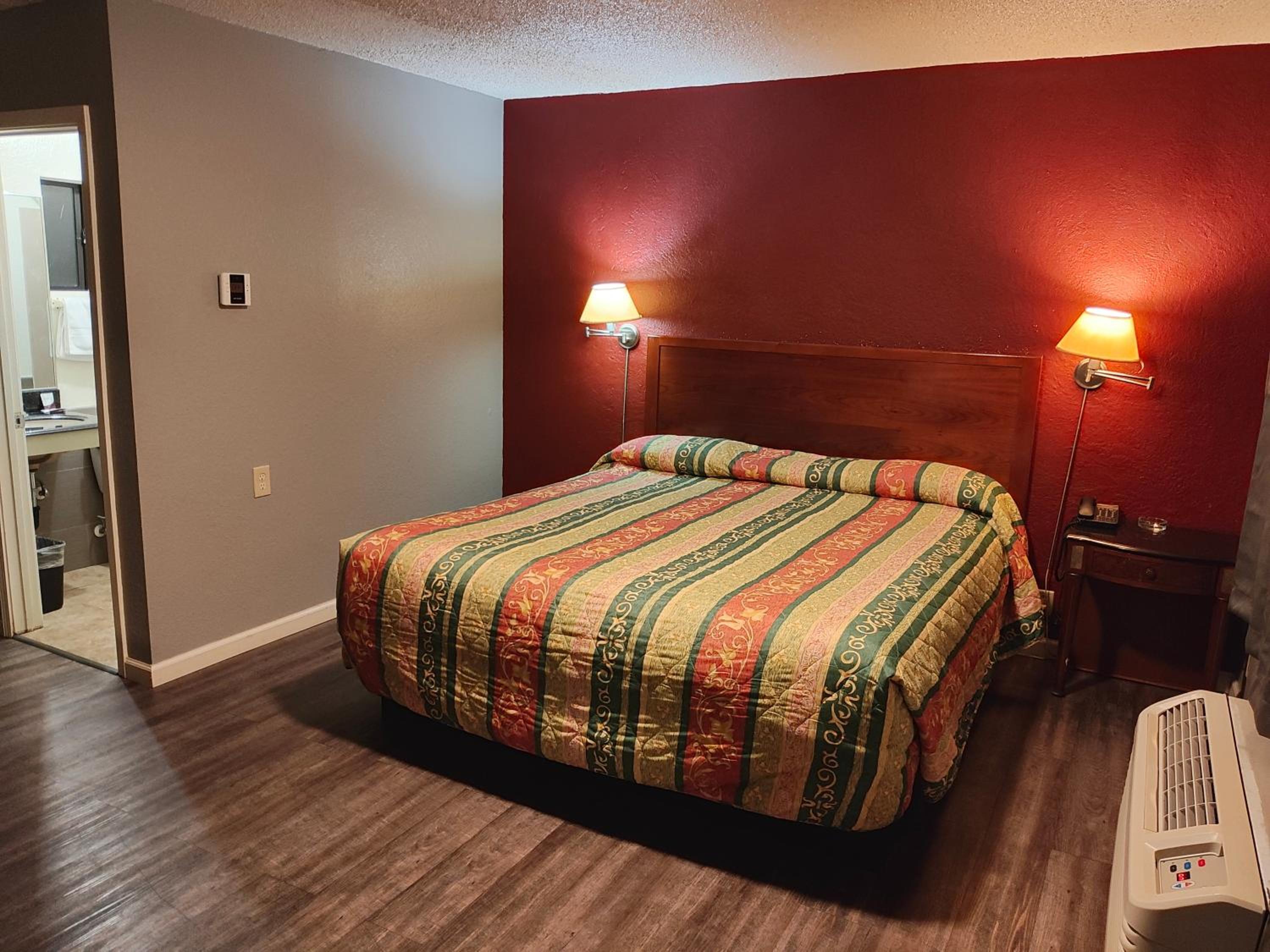 Economy Inn Richmond view 2