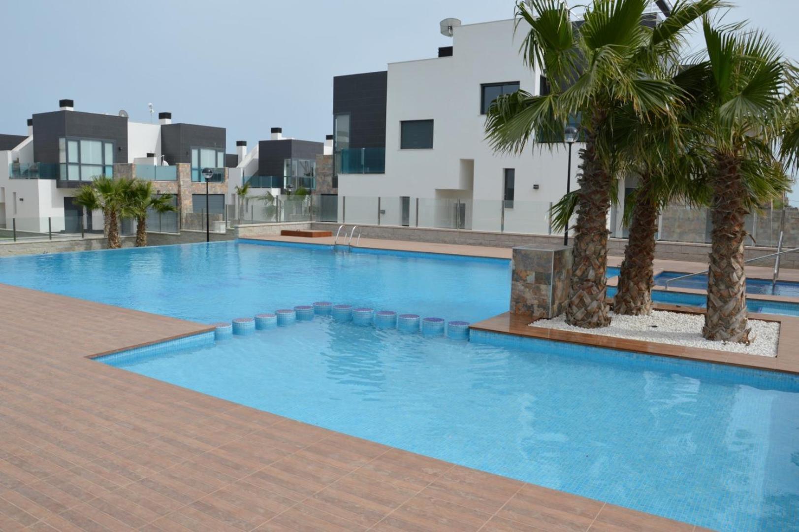 penthouse Oasis Hill Campoamor
