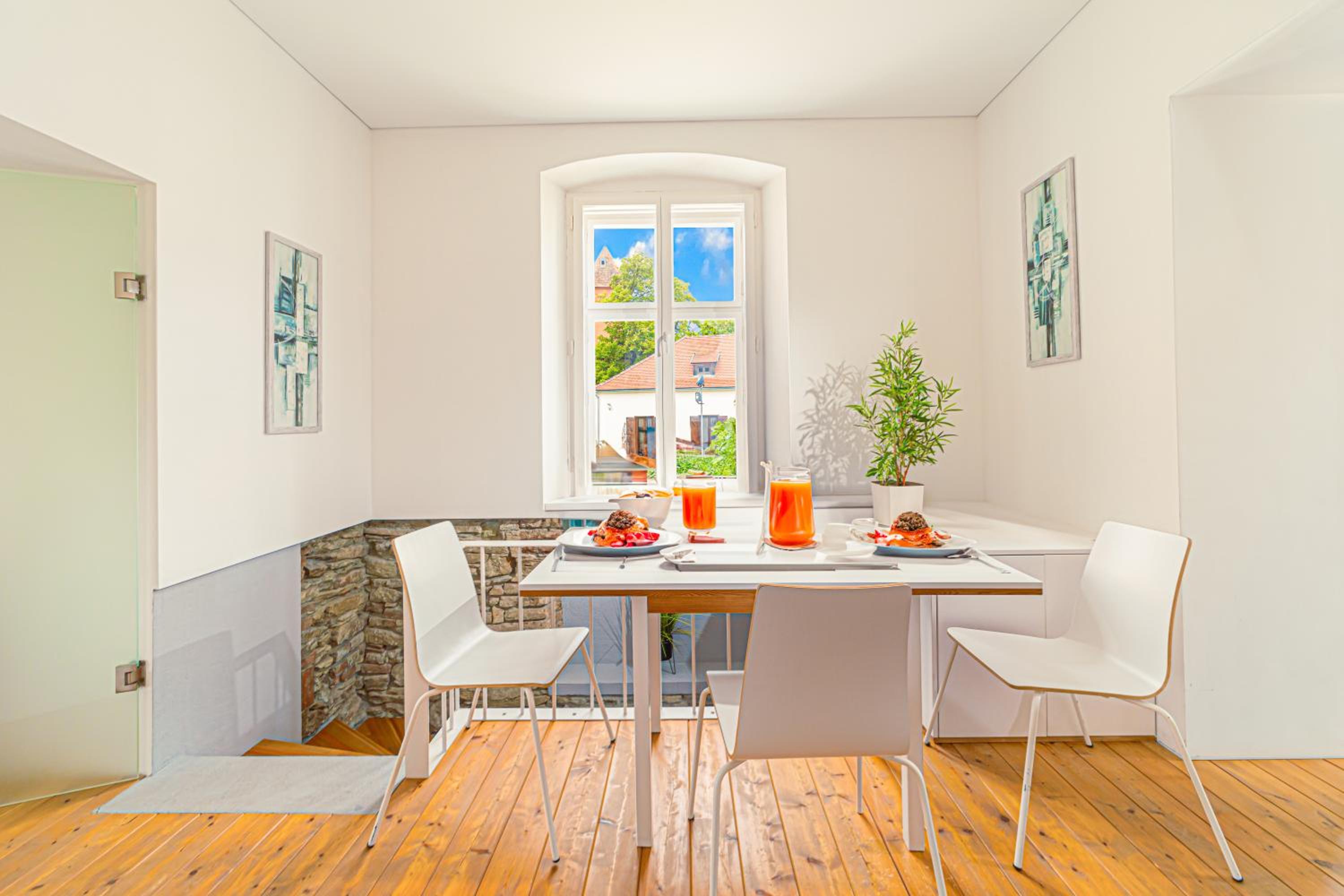 Komló Apartman - Mátyás view 2