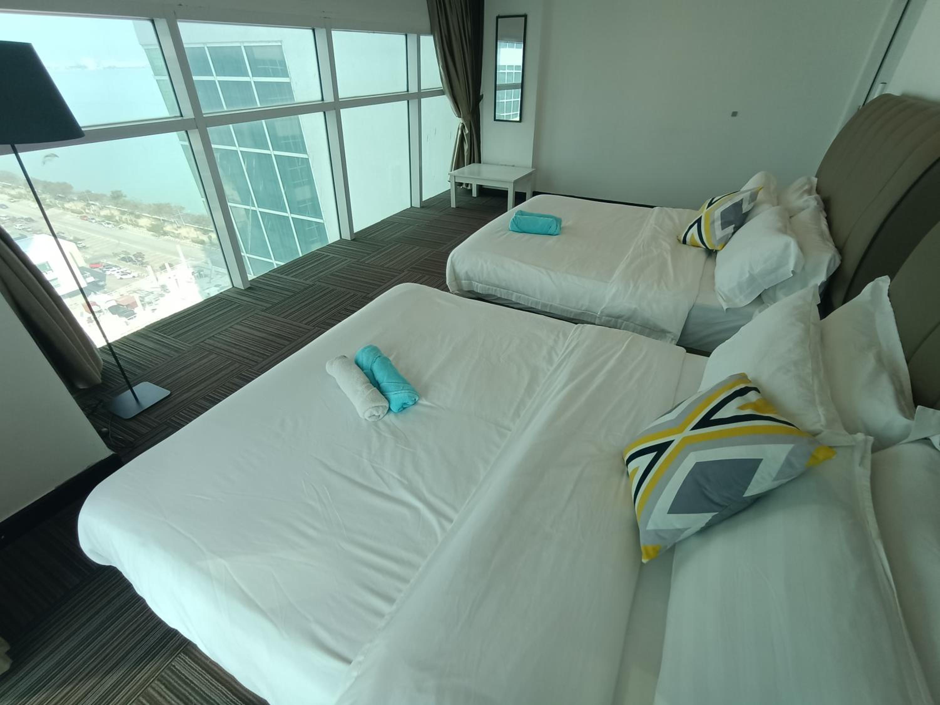 Maritime Suite @ George town by Cohans view 2
