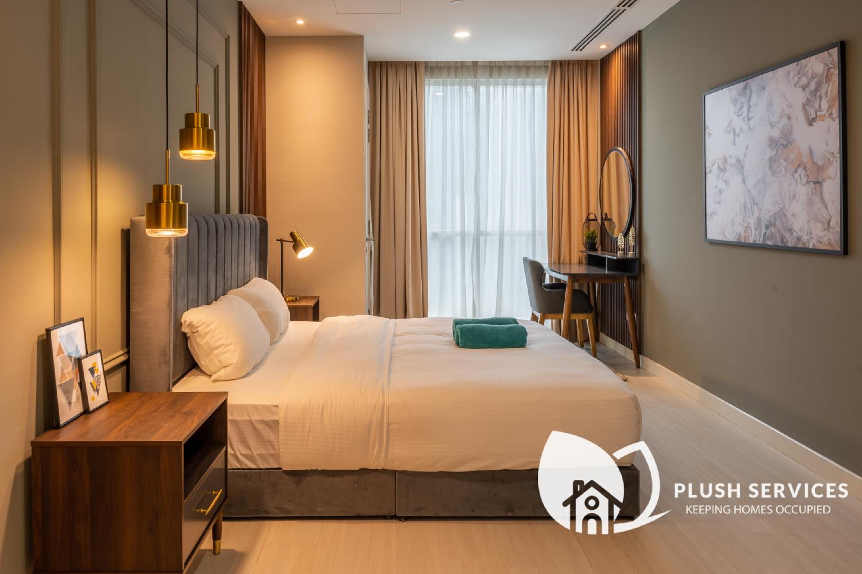 Binjai 8 by Plush