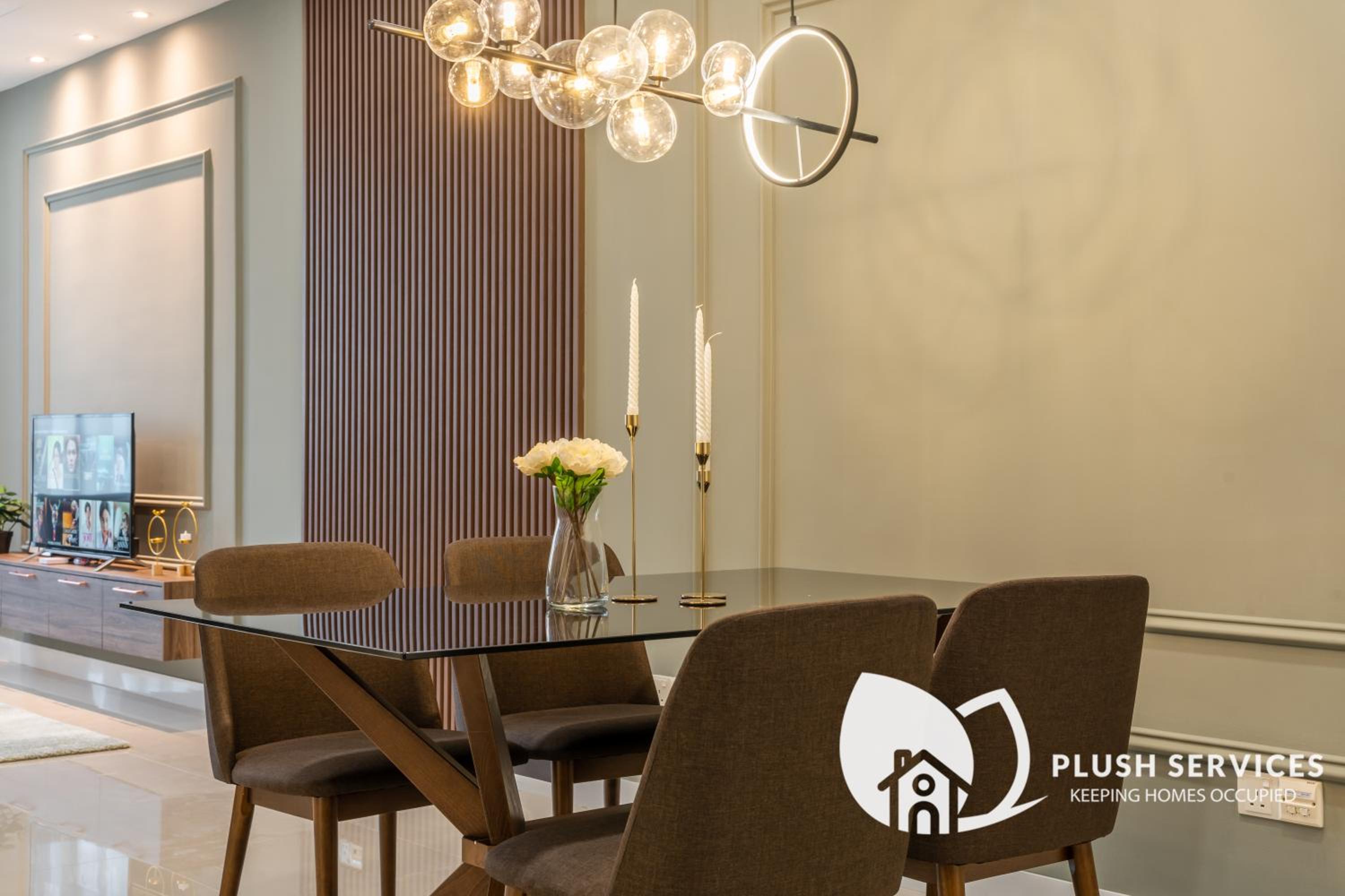 Binjai 8 by Plush