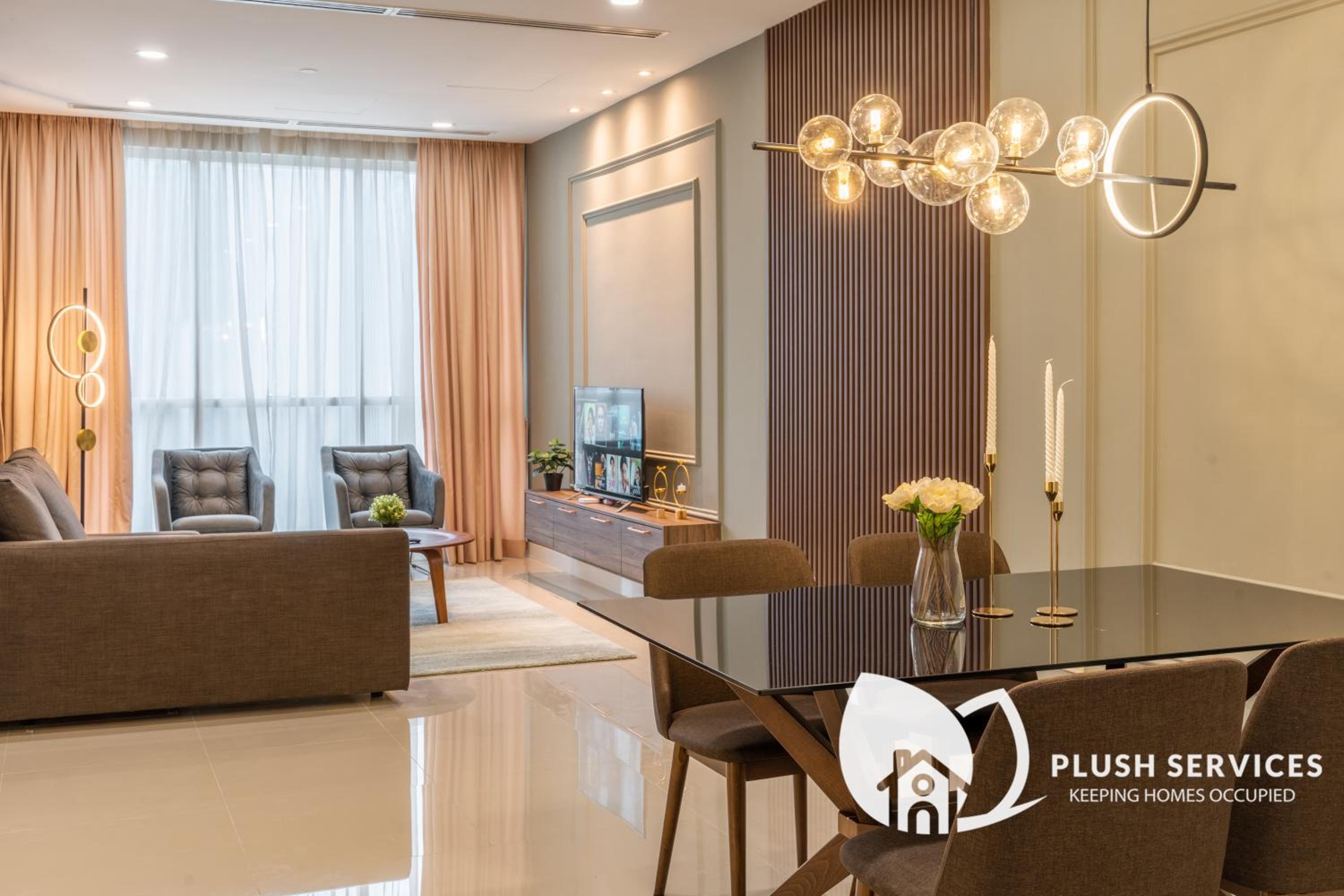 Binjai 8 by Plush