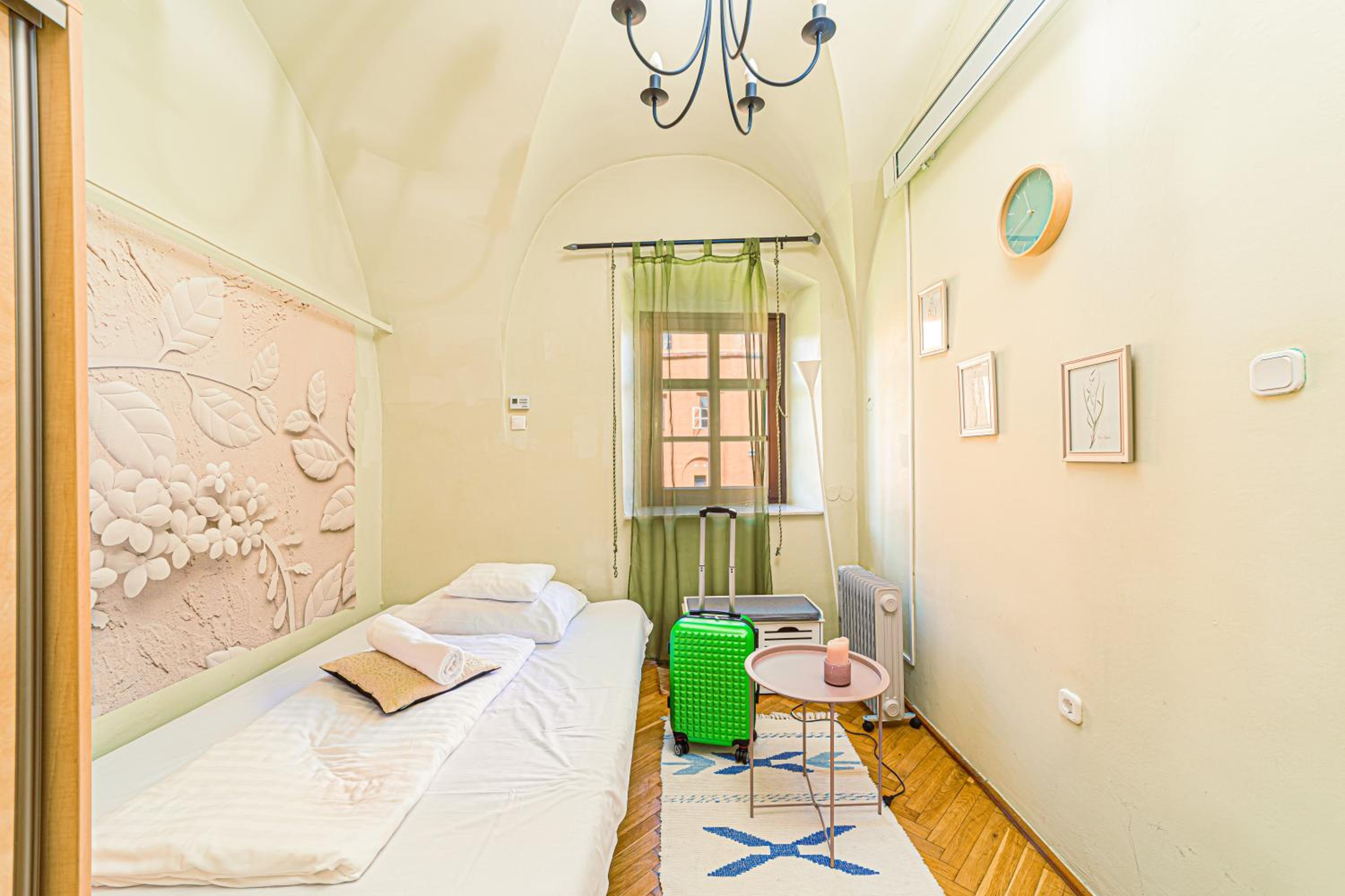 Komló Apartman - Stefan view 4