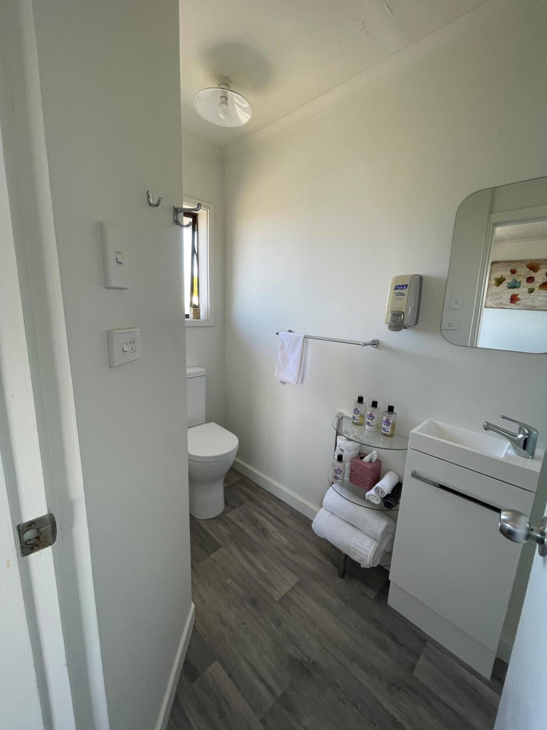 Colonial Motel, photo 22