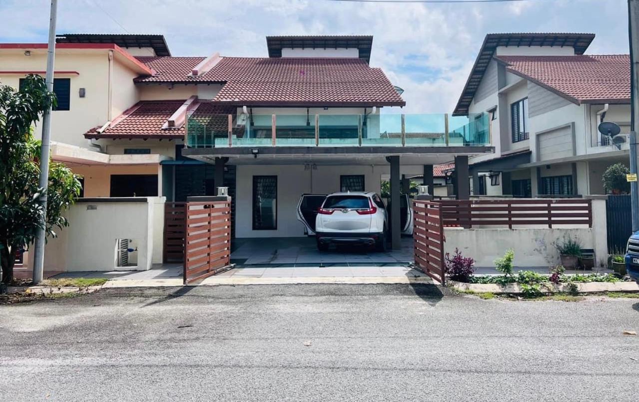 Kuantan middle of city photo 2