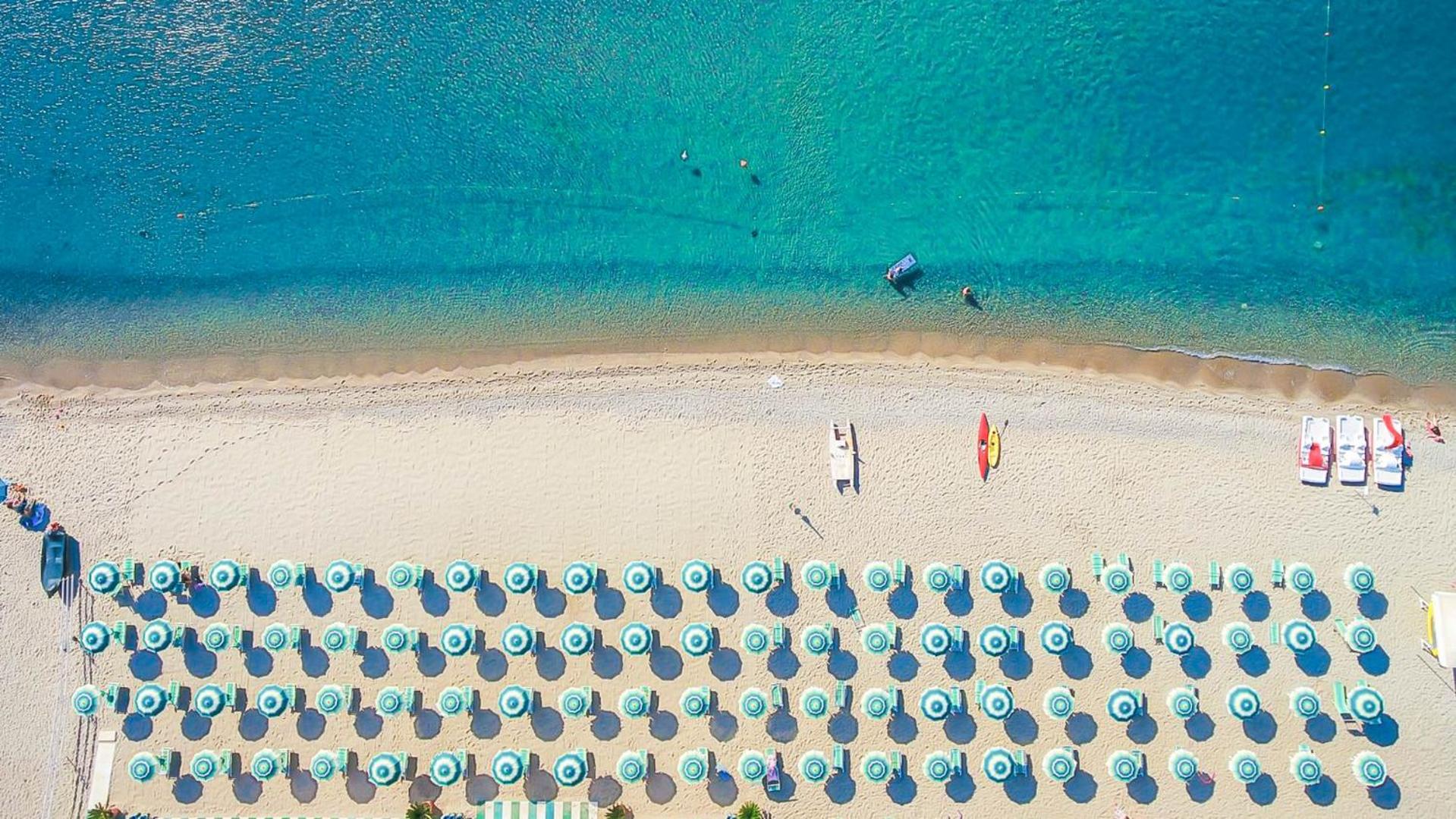 Villaggio Porto Rhoca
