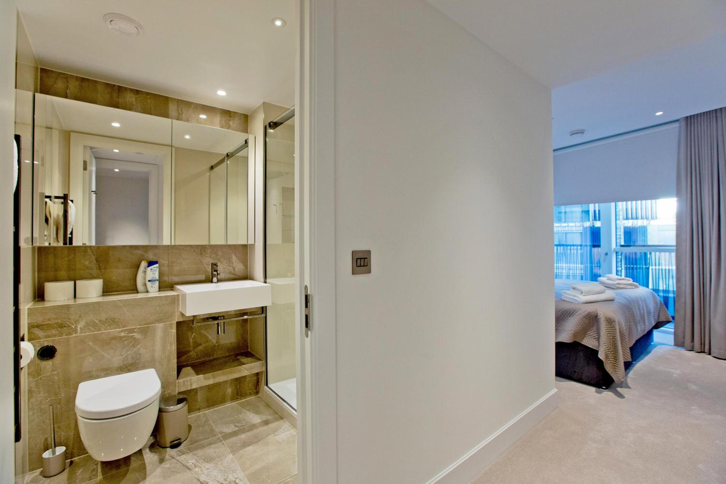 Fabulous Westfield 2 bed