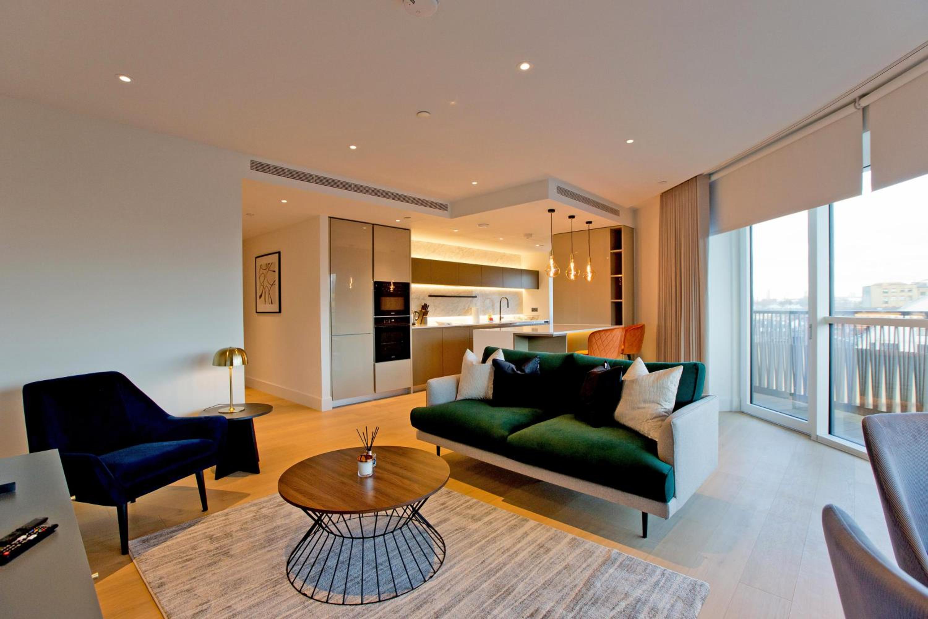 Fabulous Westfield 2 bed