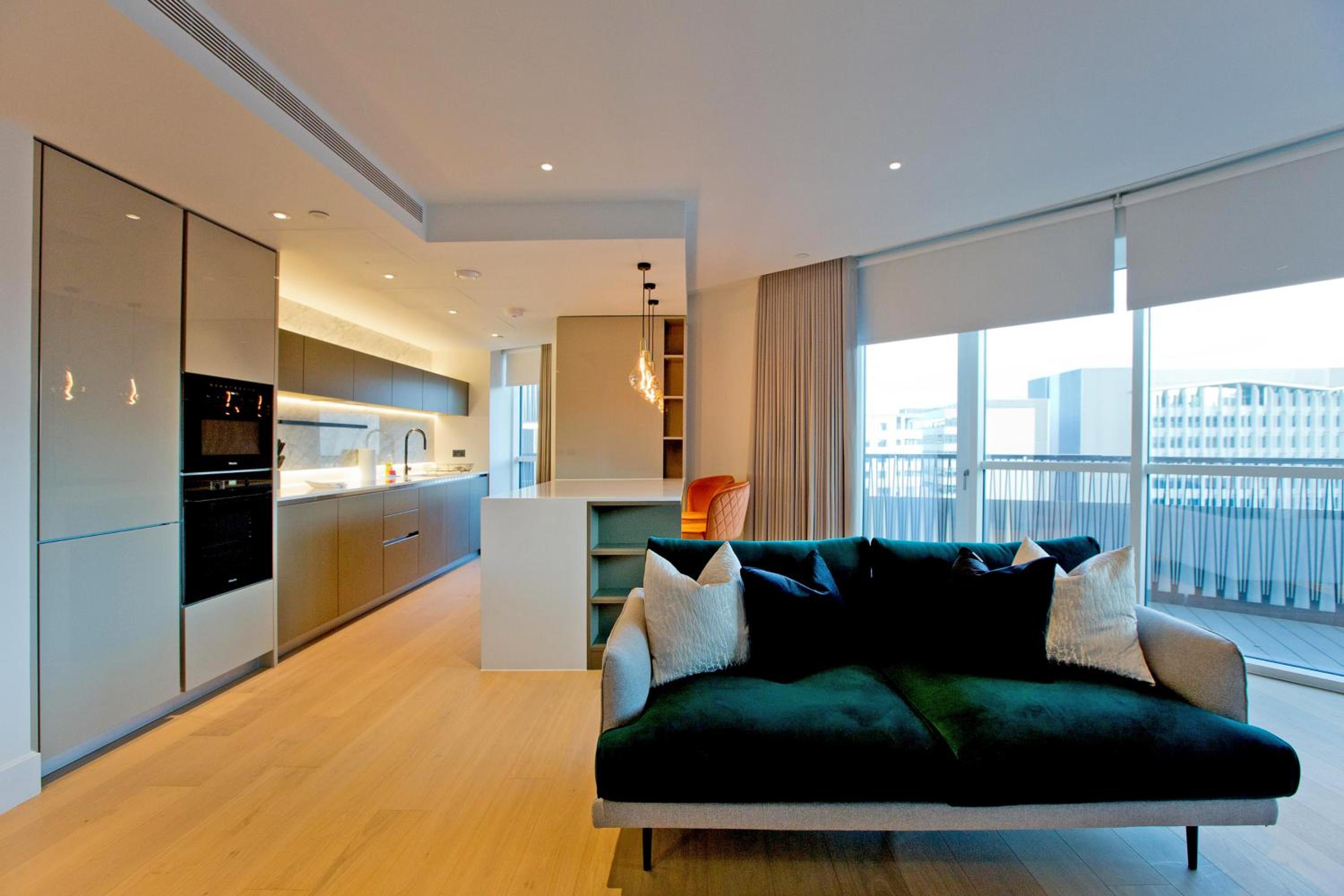 Fabulous Westfield 2 bed