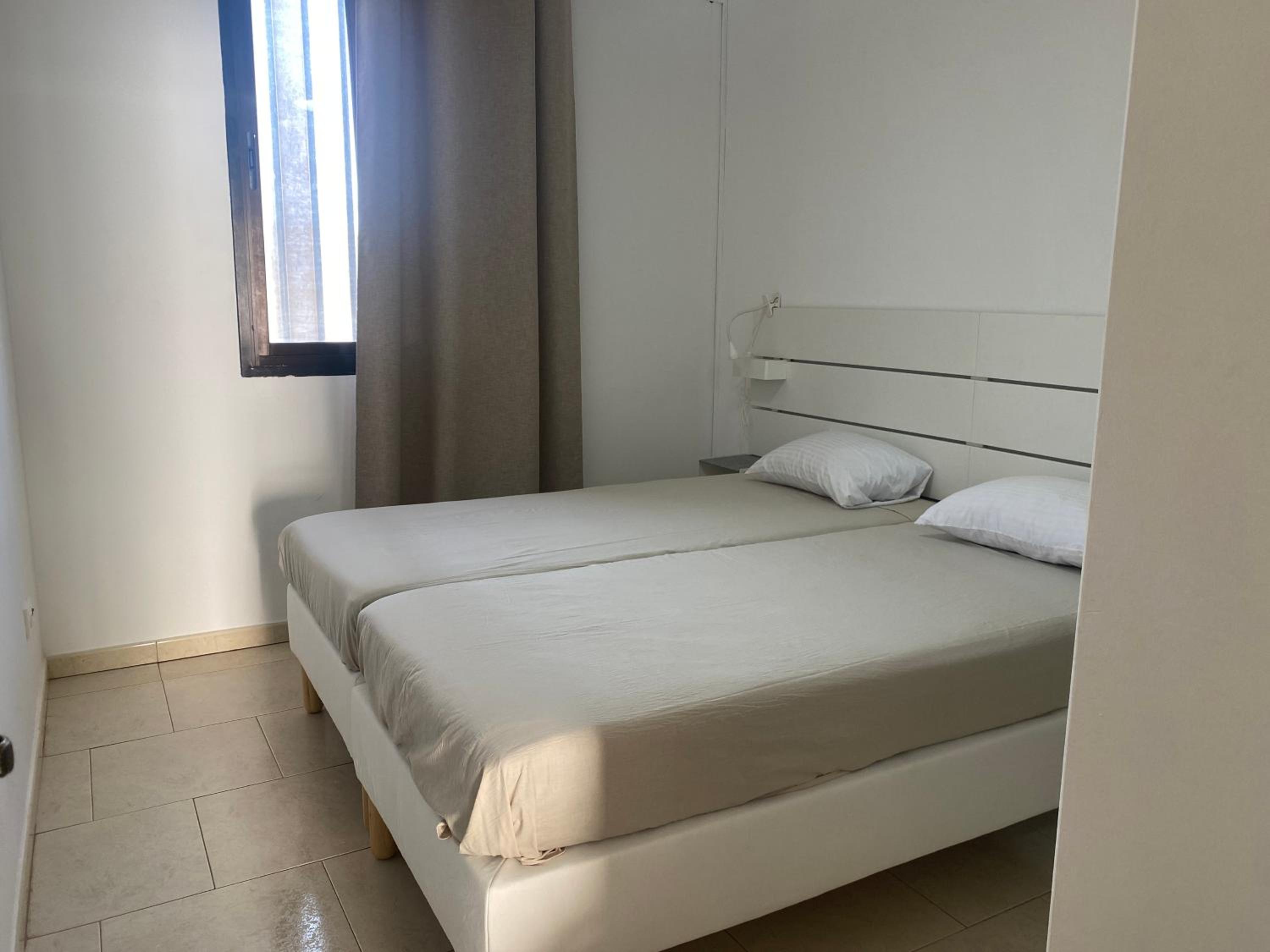 Aparthotel Praia Baixo