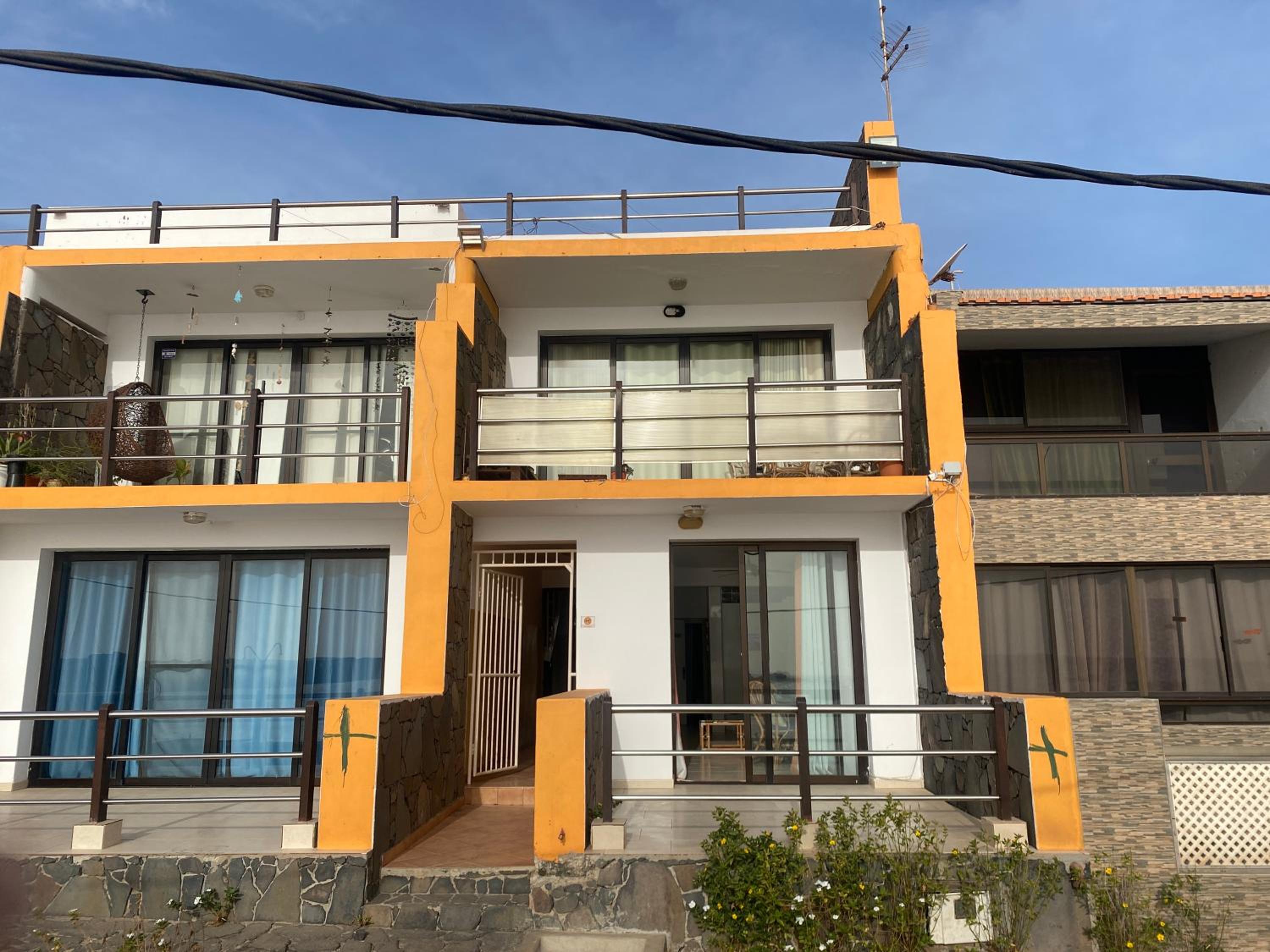 Aparthotel Praia Baixo