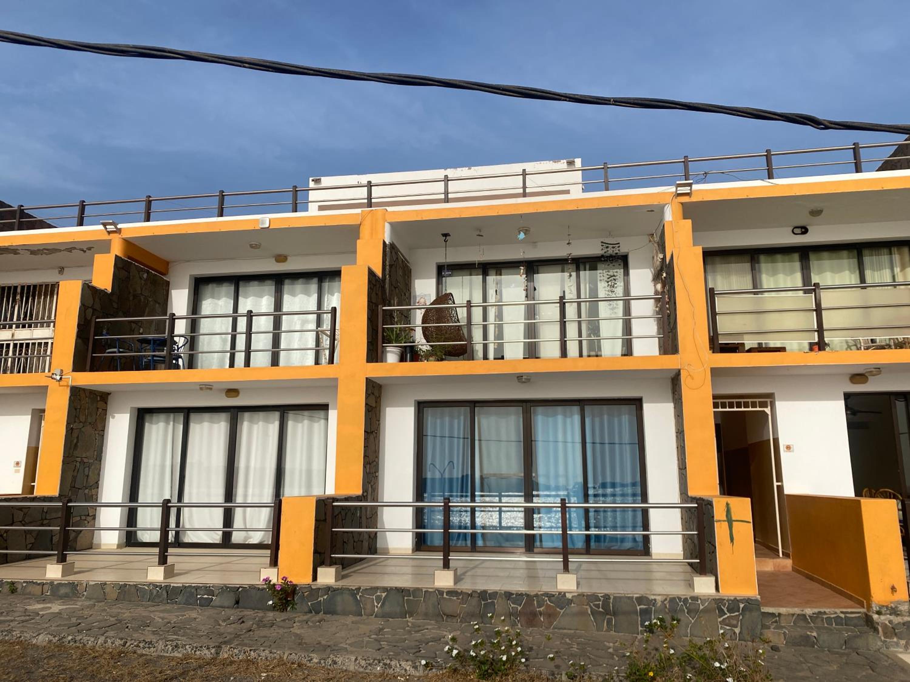 Aparthotel Praia Baixo