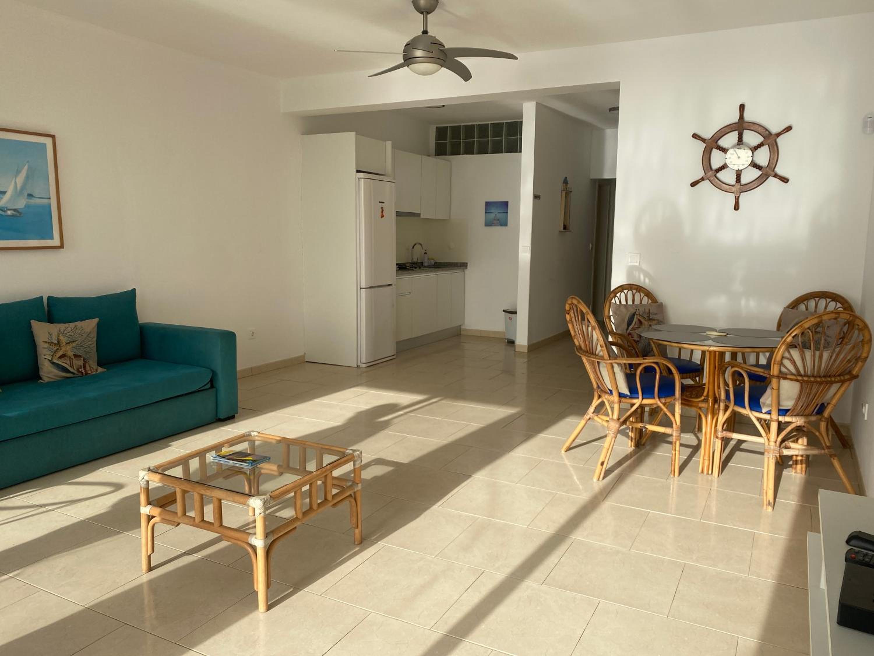 Aparthotel Praia Baixo
