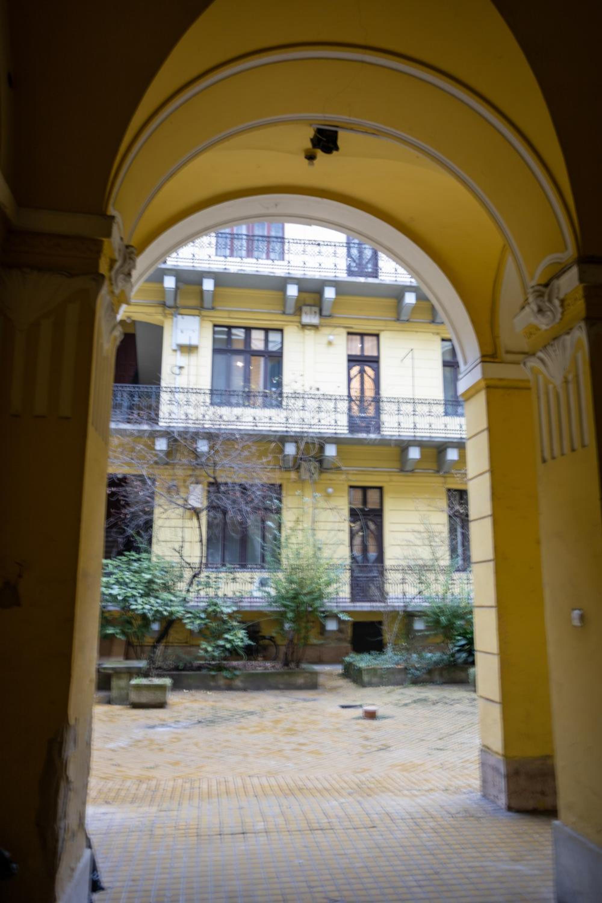 Beautiful large F27 apartman view 4