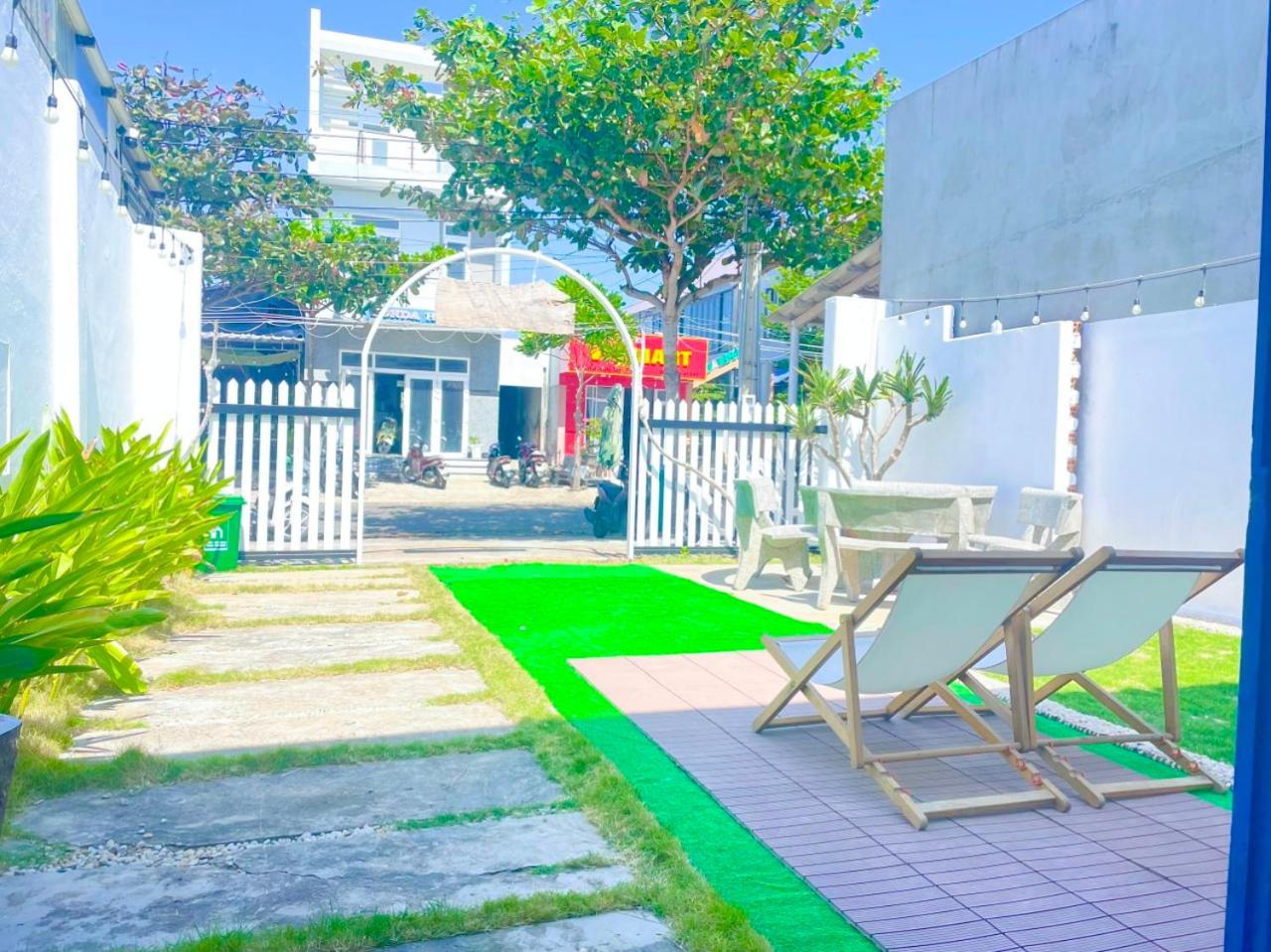 Nguyên Căn Homestay OHANA - Đảo Phú Quý view 2