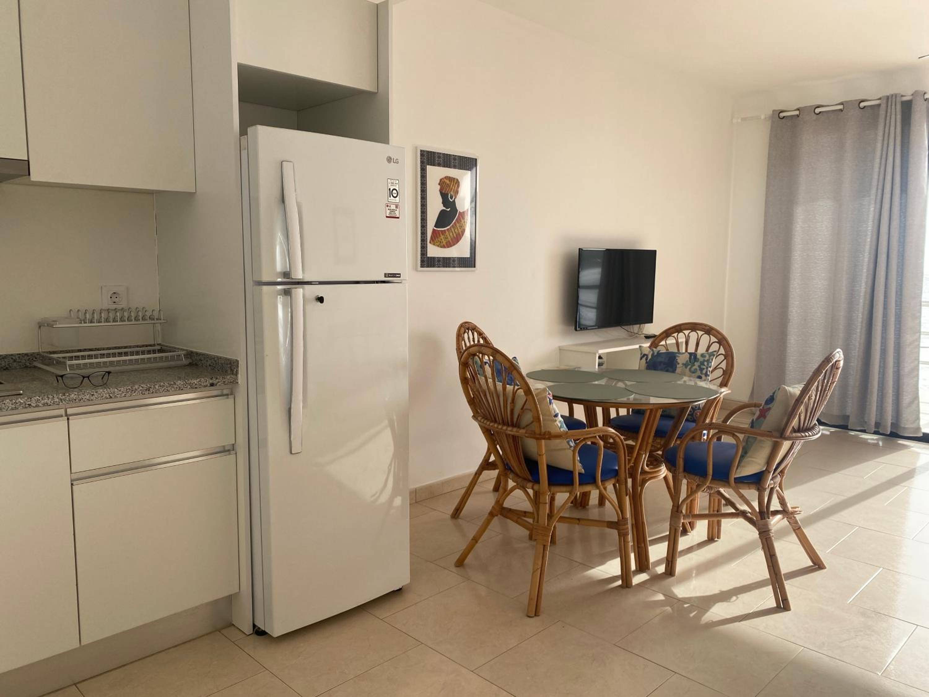 Aparthotel Praia Baixo