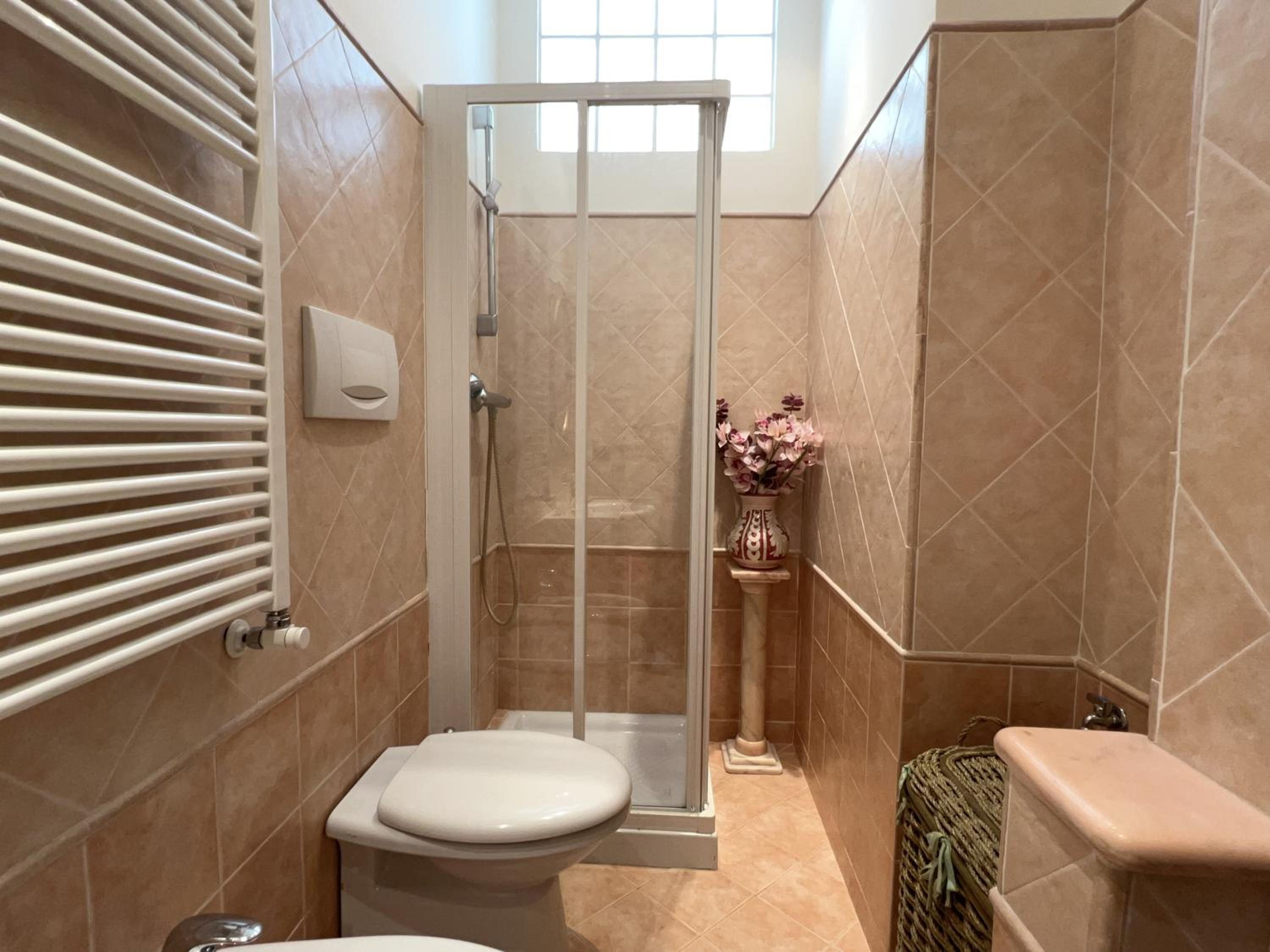 San Prospero Suite en Siena — bathroom