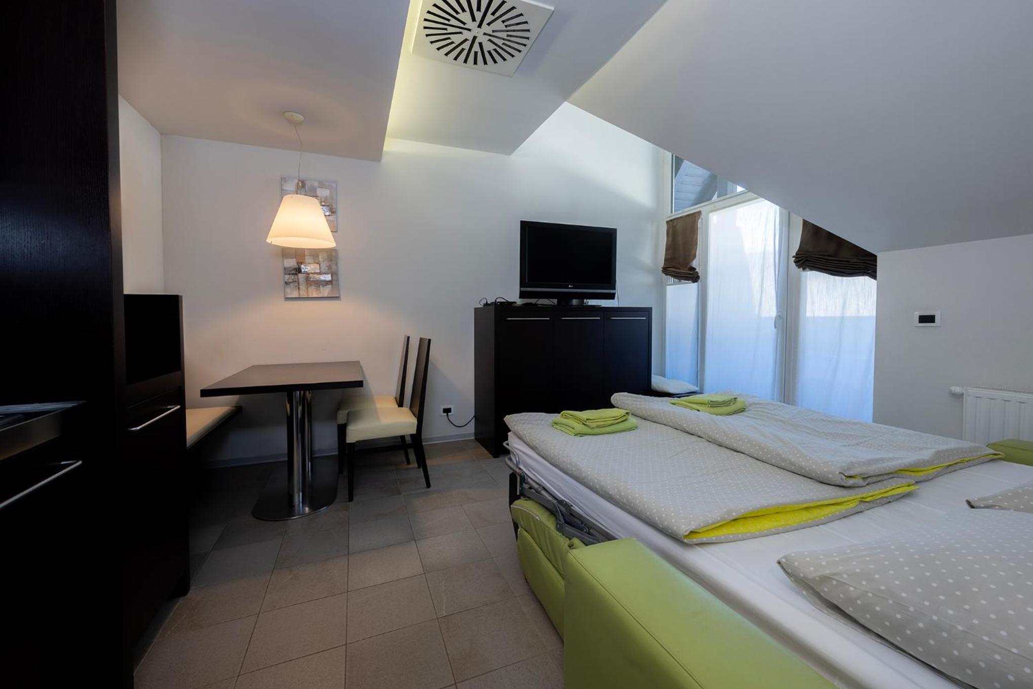 Apartments Trio