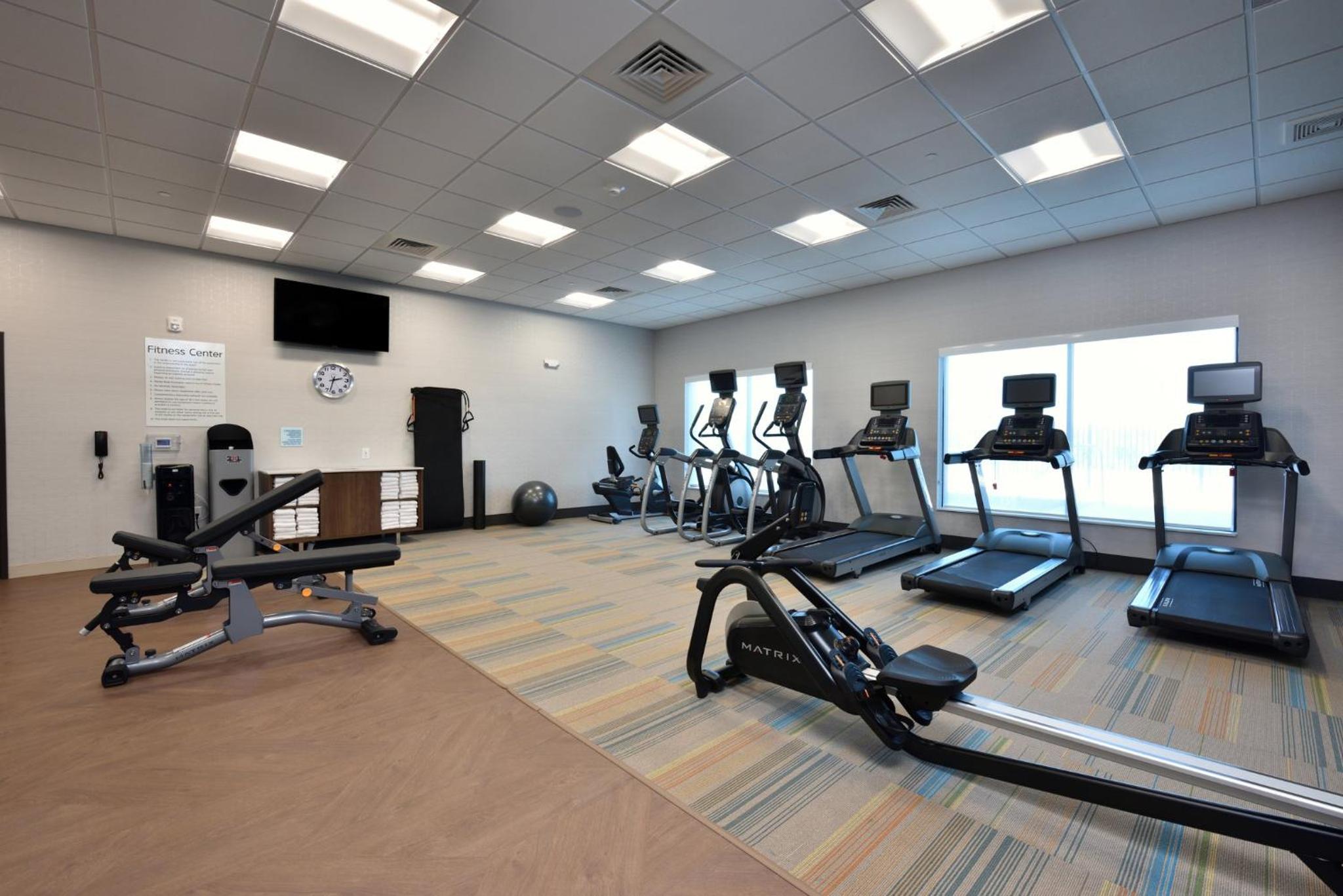 Palm Springs Vacations - Holiday Inn Express Suites Spring - Woodlands Area, an IHG Hotel - Property Image 29