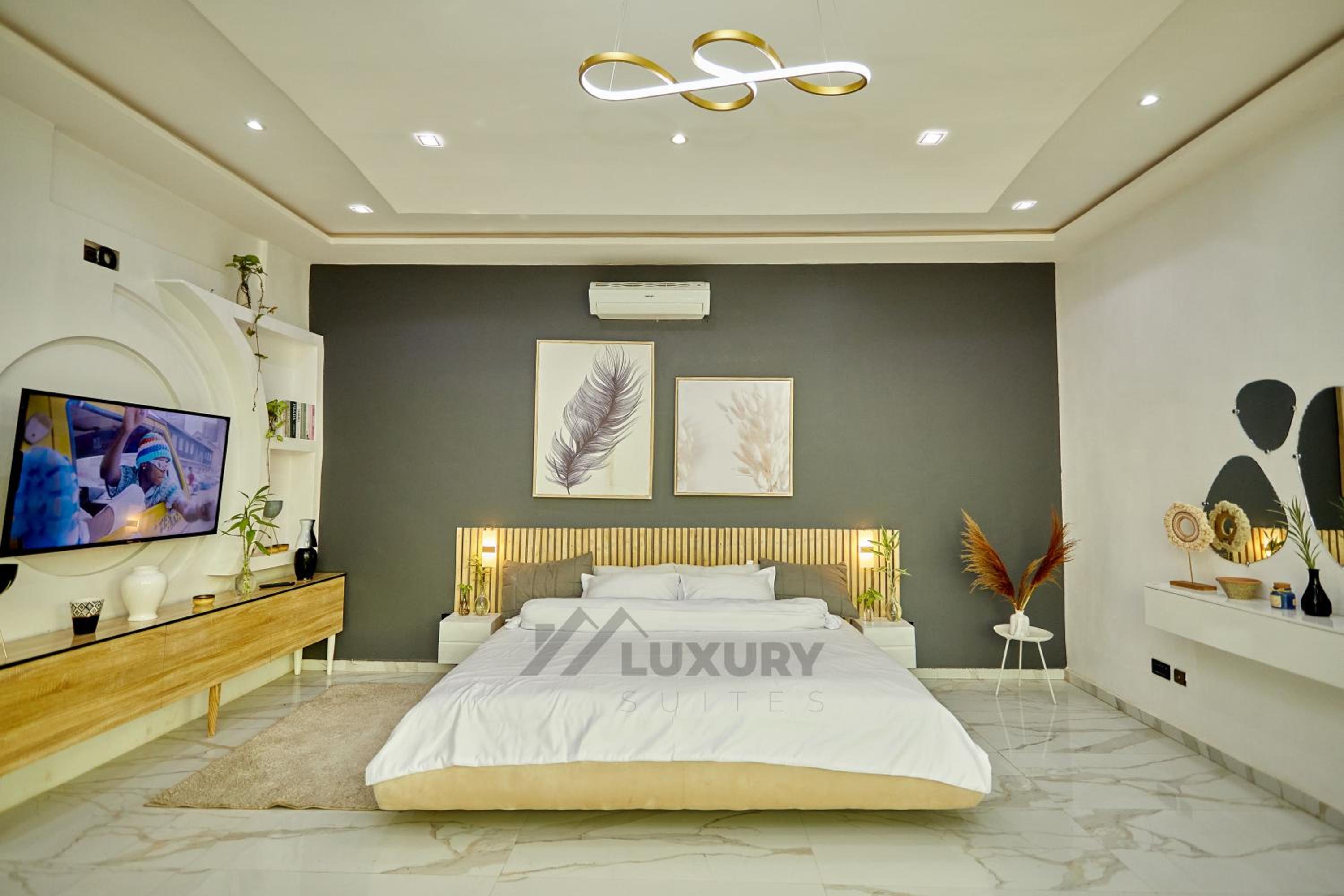 Luxury Suites