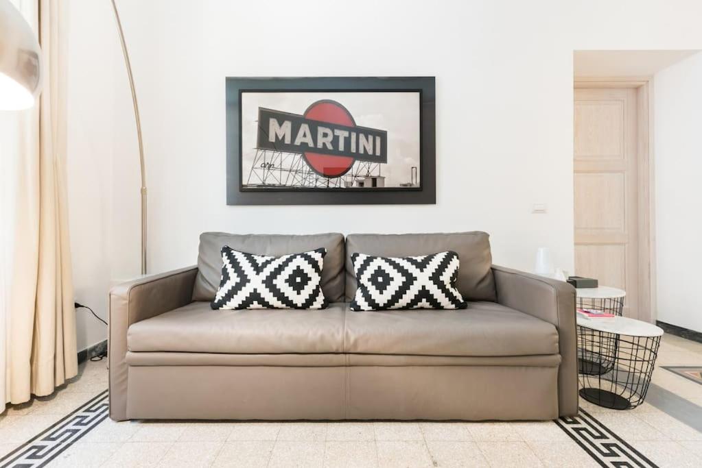 Modern Comfort, Poetic Charm