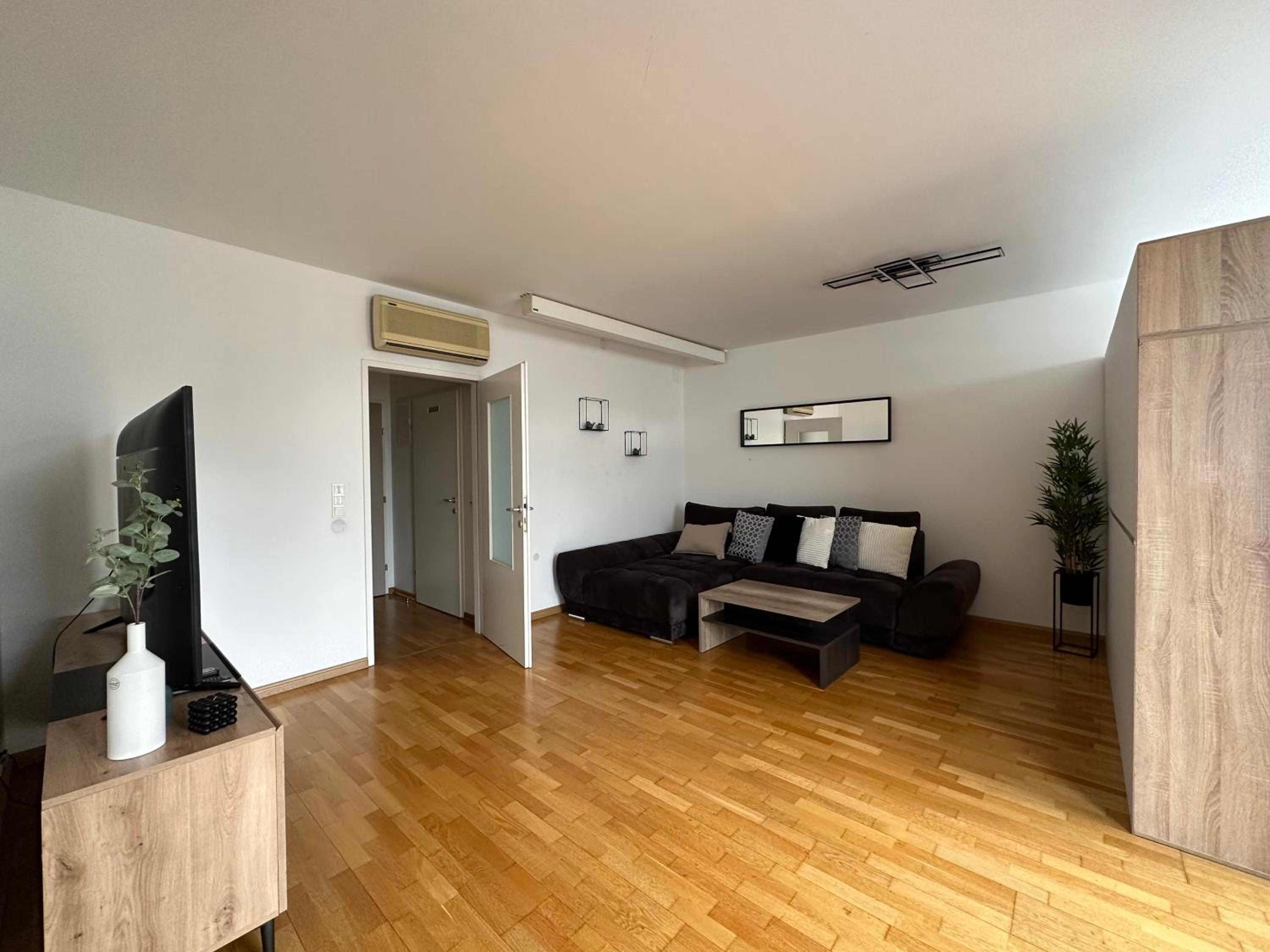 FeelHome-Prater-Ausblick-Terrasse-6 Gäste-WiFi-Smart TV