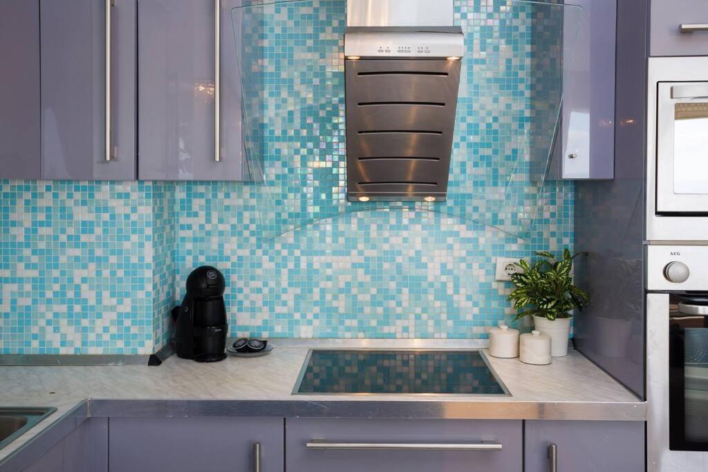 Brilliant Blue Luxury Apartment
