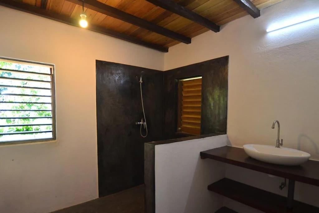 Eco Lodge Cristal Nosy Komba view 3