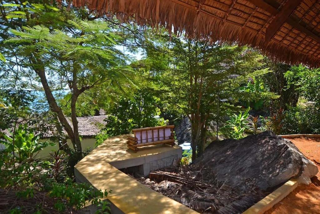 Eco Lodge Cristal Nosy Komba view 4