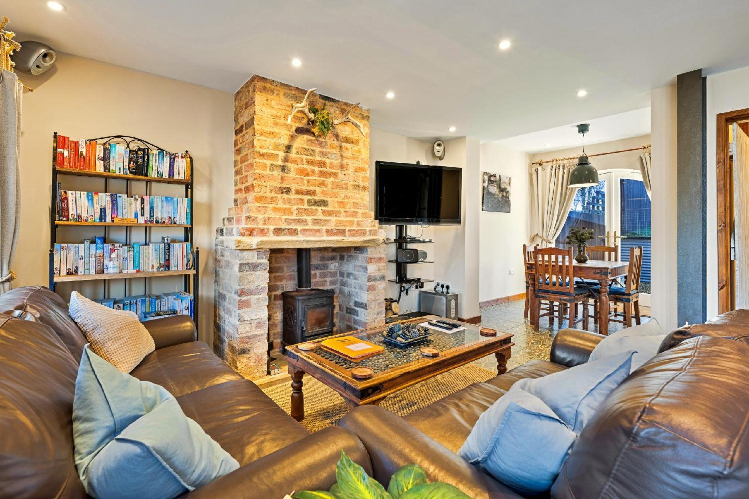 Finest Retreats - The Old Smithy view 4