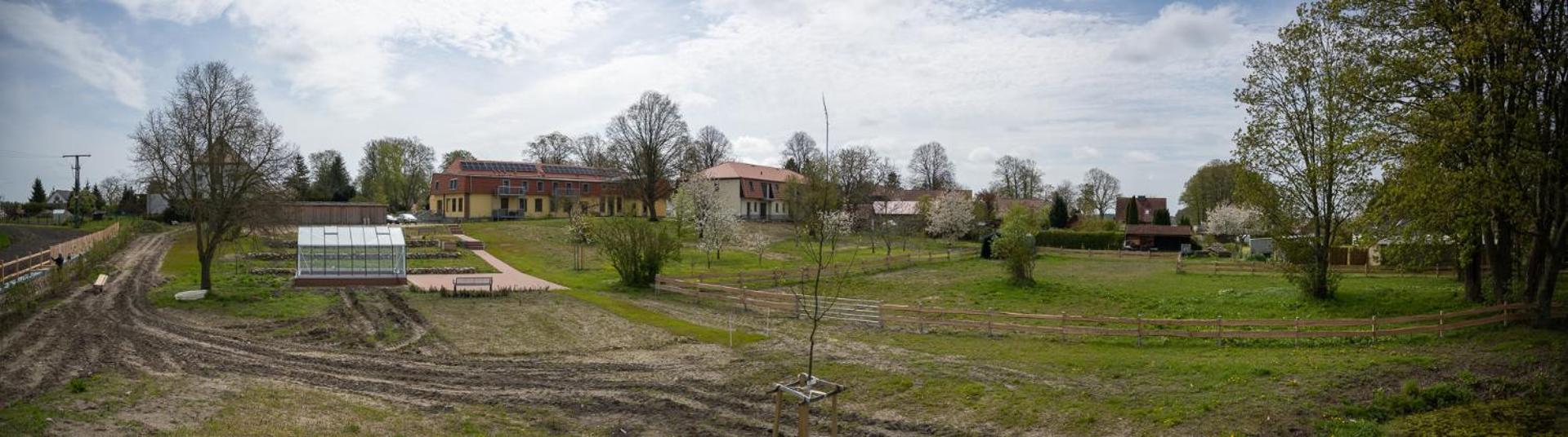 Ferienwohnungen - barrierefrei - im sanierten Gutshof