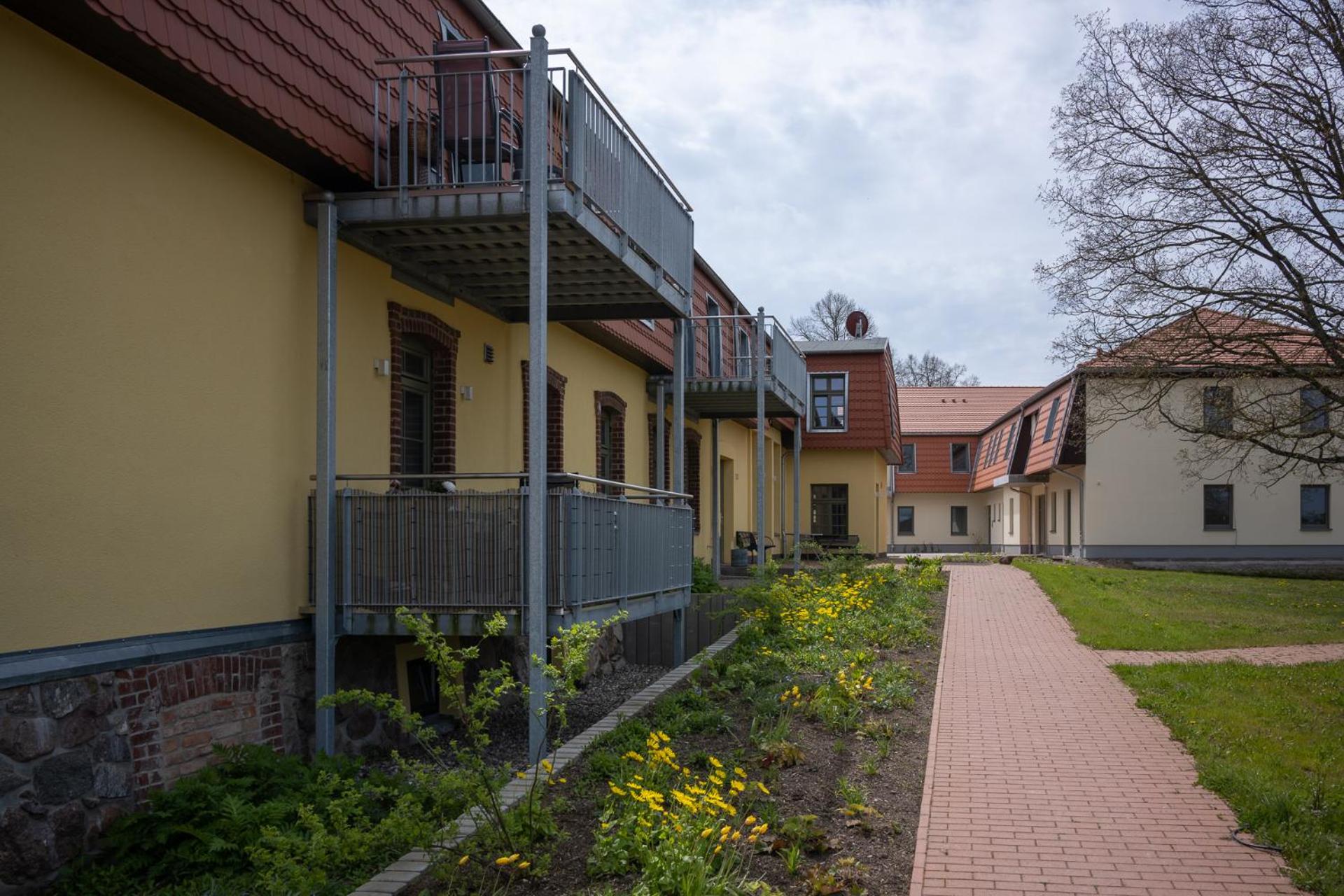 Ferienwohnungen - barrierefrei - im sanierten Gutshof