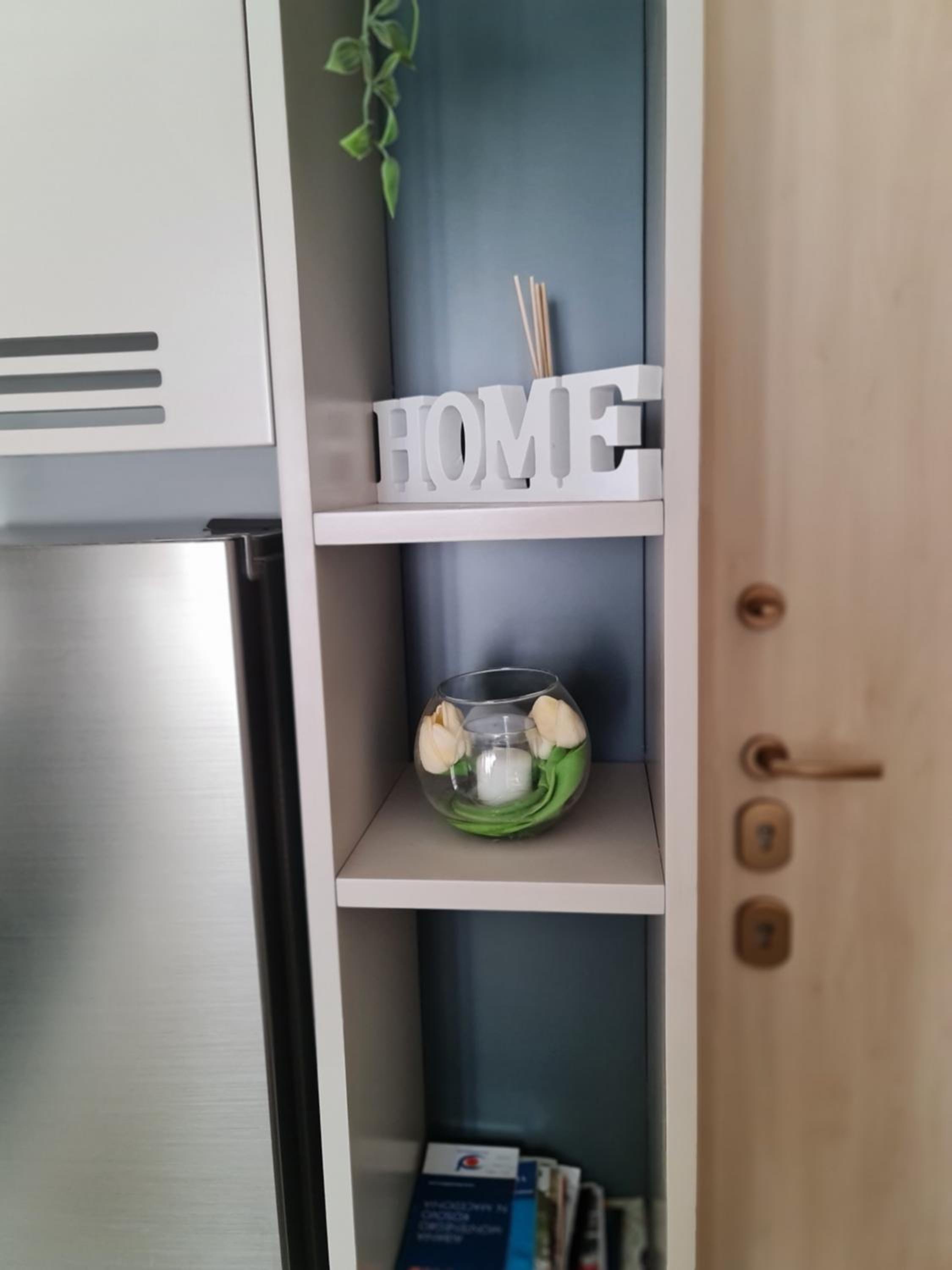 Francie's Apartment, Tirana