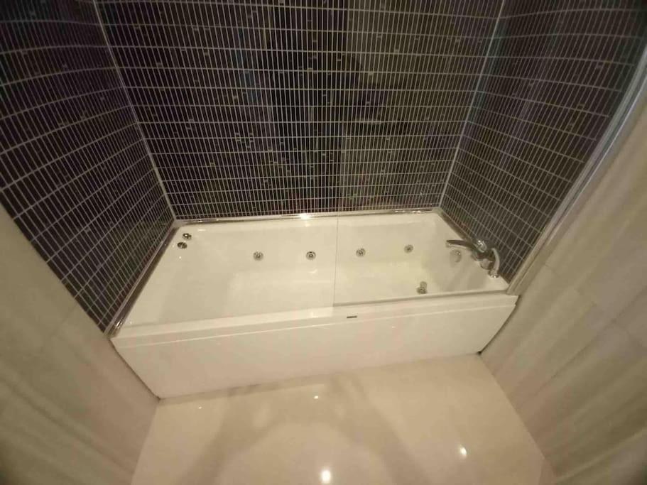 Luxury penthouse with amazing sea view first row view 2